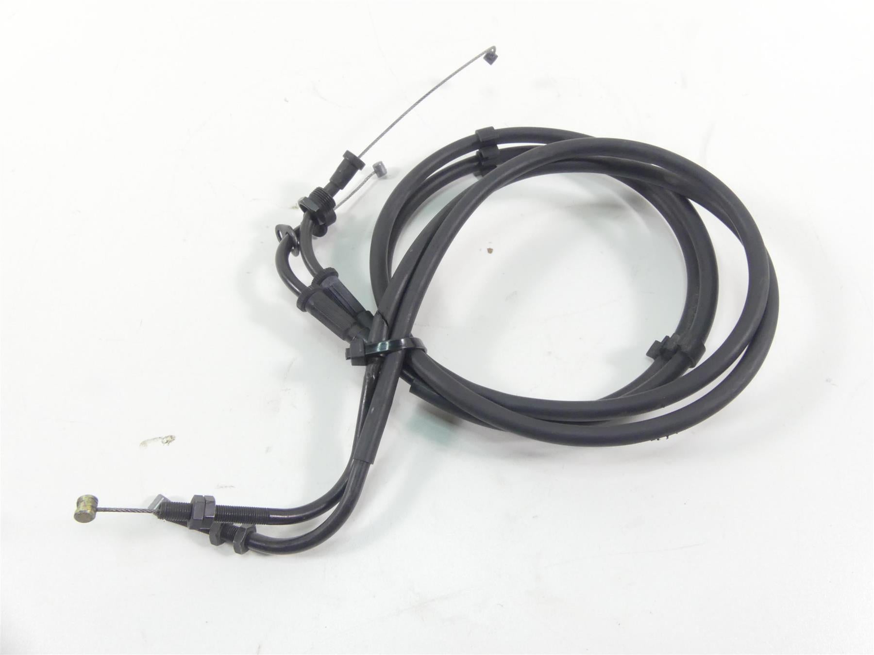 2013 Triumph Rocket 3 Touring Accelerate Throttle Cable Set T2043584 {{ shop.shopifyCountryName }} - Mototech271