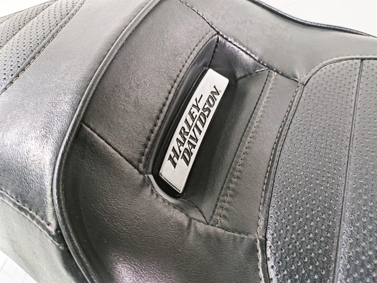 2015 Harley FXDL Dyna Low Rider Nice Seat Saddle 52000136 {{ shop.shopifyCountryName }} - Mototech271