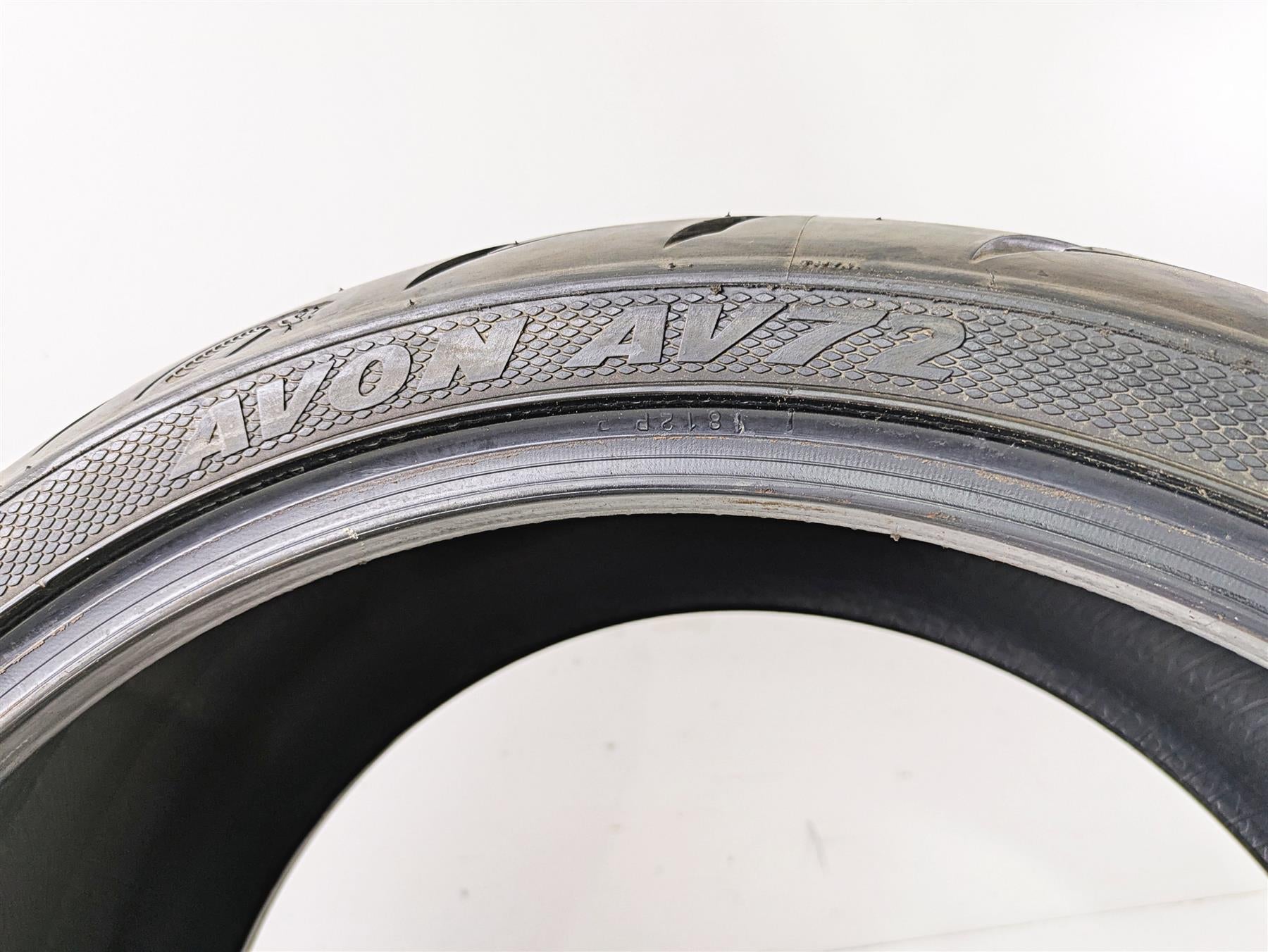 Used Motorcycle Rear Tire Avon AV72 Cobra 250/40RVR18 81V From 2008 29142659990 {{ shop.shopifyCountryName }} - Mototech271