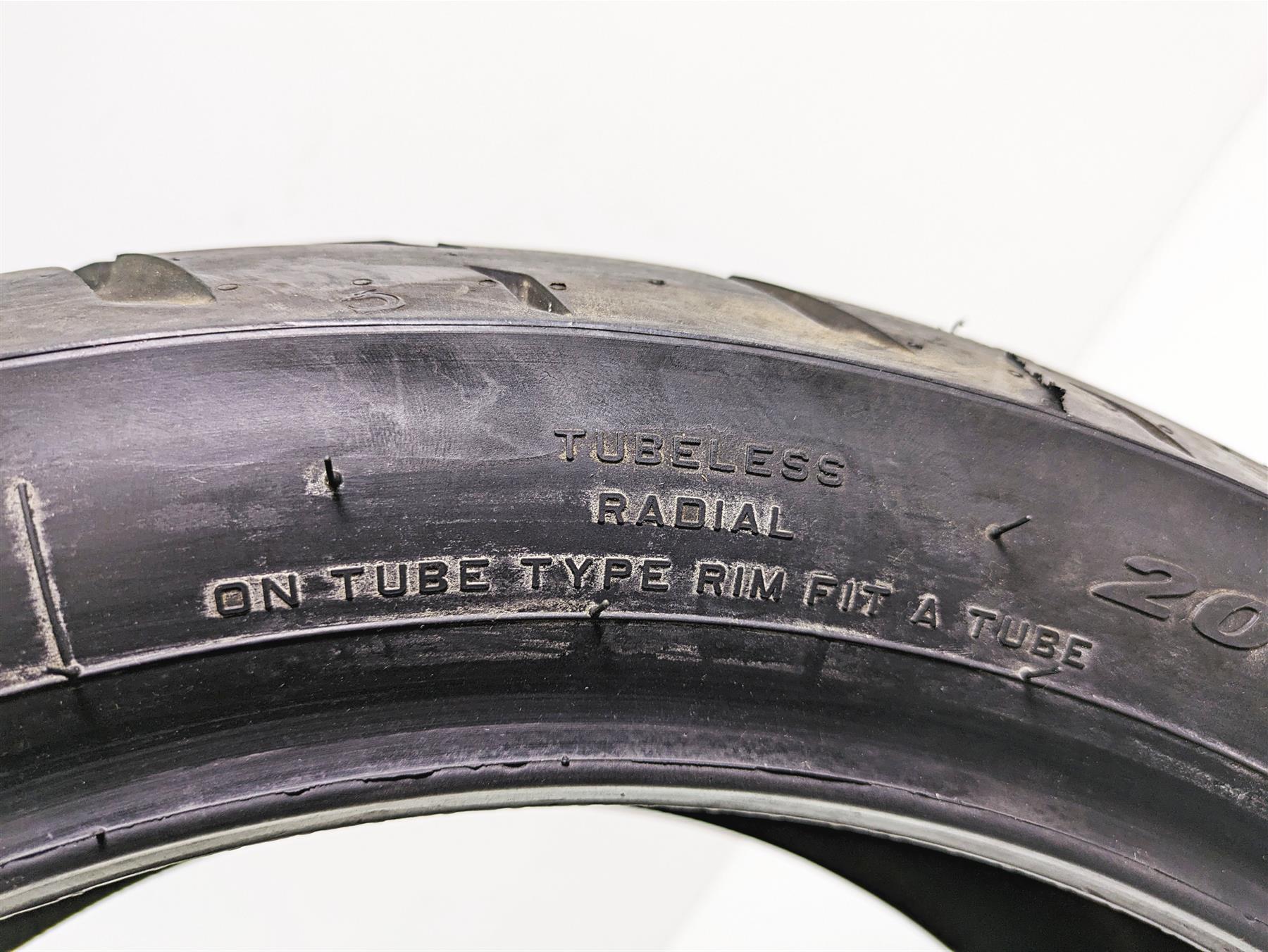 Used Rear Motorcycle Tire Pirelli Night Dragon 200/55 R17 5762595600 {{ shop.shopifyCountryName }} - Mototech271