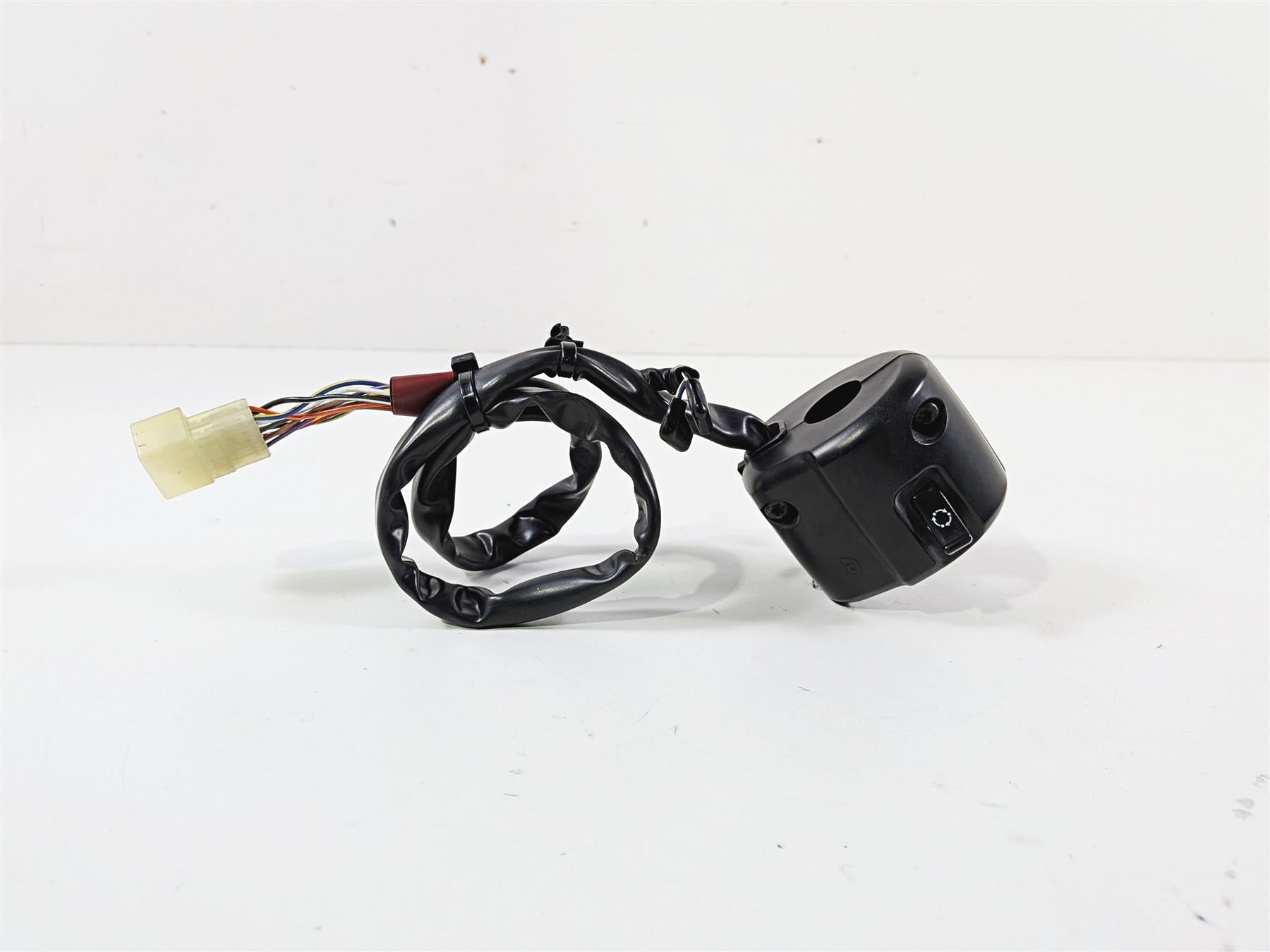 2017 Victory Octane 1200 Left Hand Turn Signal Control Switch 4014451 {{ shop.shopifyCountryName }} - Mototech271