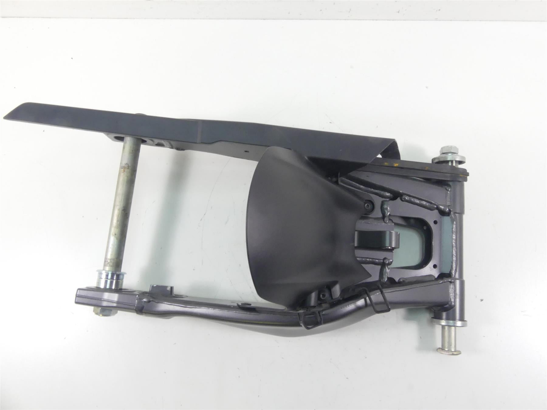 2022 Yamaha MT09 FZ09 Rear Swingarm Swing Arm & Guard Set B7N-22110-10-00 {{ shop.shopifyCountryName }} - Mototech271