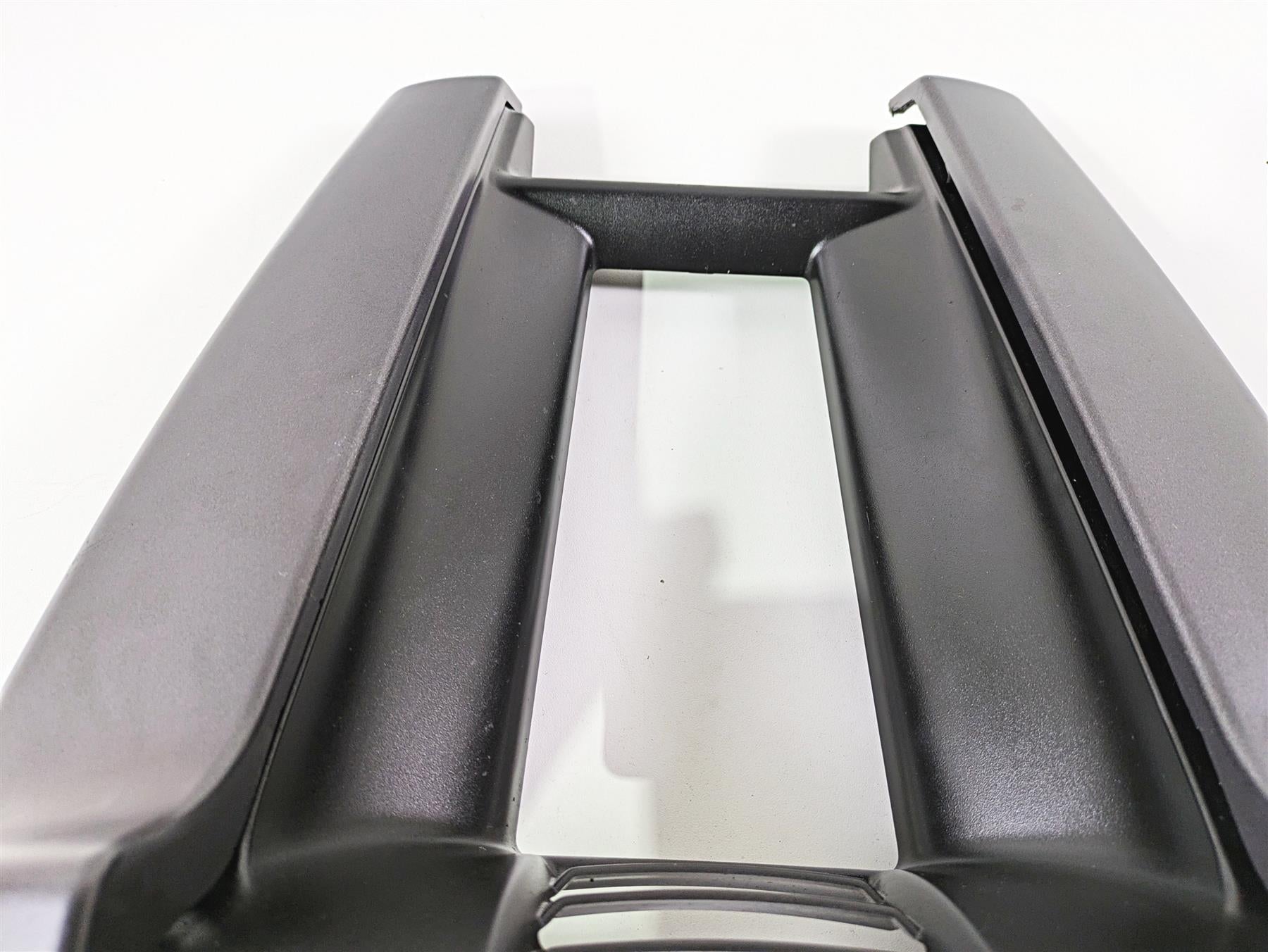 2019 Harley Softail FXDR 114 Oil Cooler Spoiler Cover Fairing Set 57200169 {{ shop.shopifyCountryName }} - Mototech271
