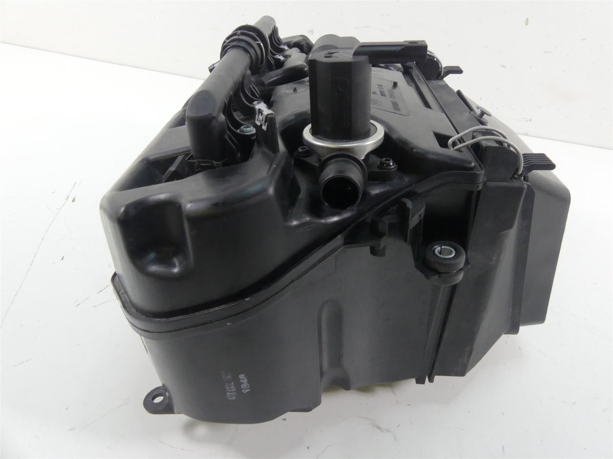 2018 BMW S1000RR K46 Air Box Cleaner Breather & Fuel Injectors Set 13718561315 {{ shop.shopifyCountryName }} - Mototech271