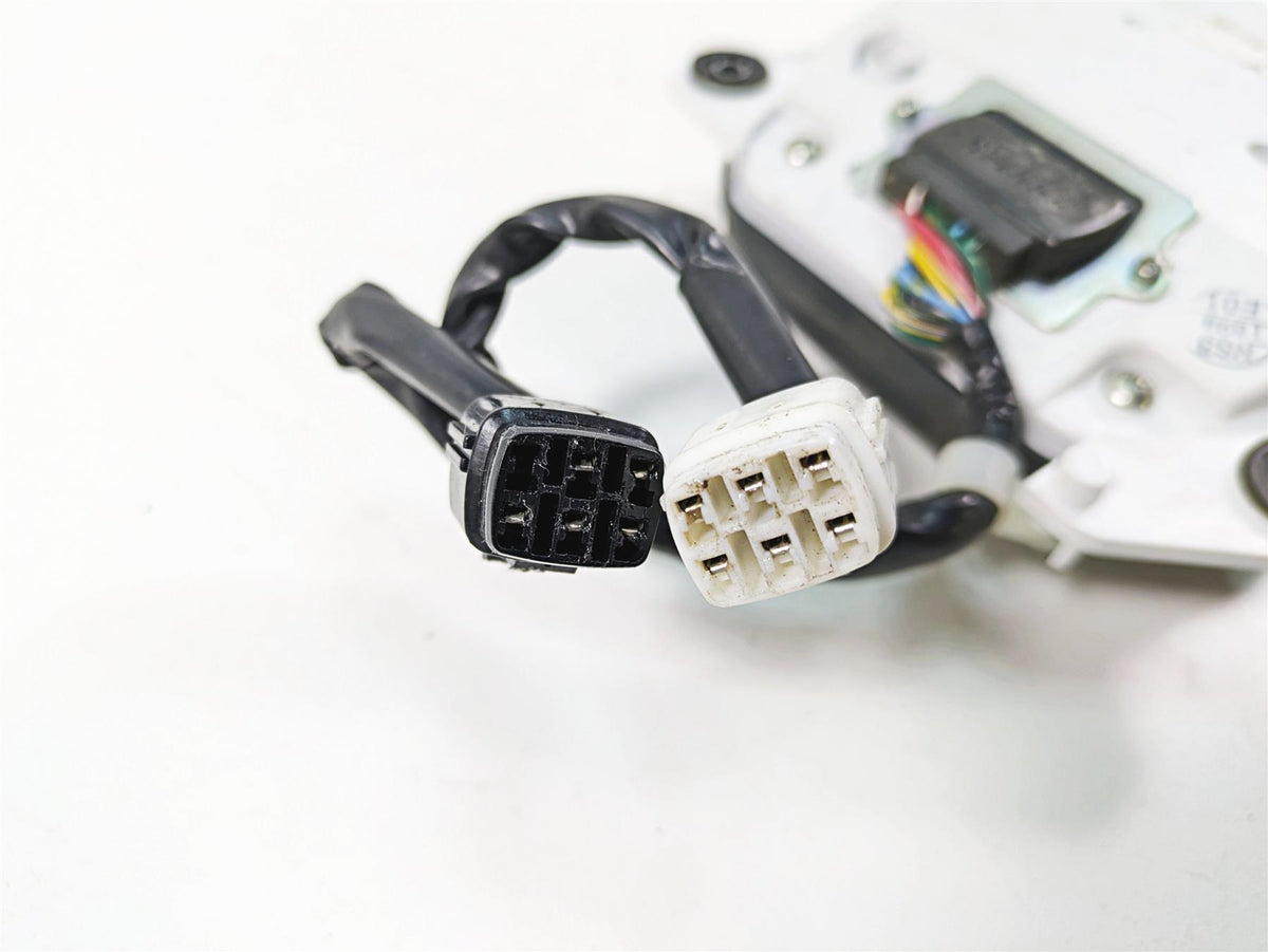 2009 Yamaha XV1900 Raider Speedometer Gauges Instrument 47K -Tested 5C7-83500-01 {{ shop.shopifyCountryName }} - Mototech271