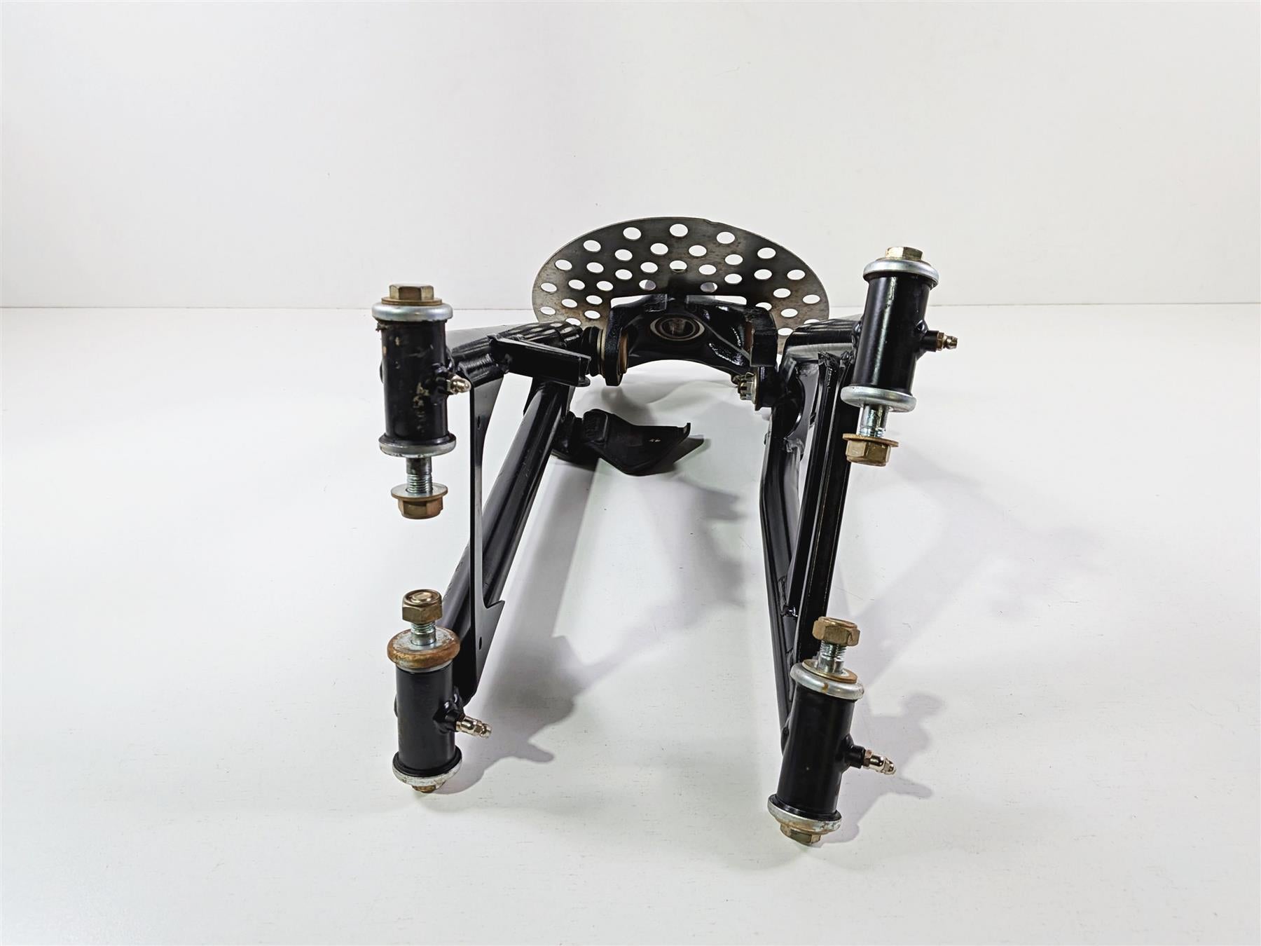 2021 Yamaha YXZ1000R EPS SS SE Front Left Knee Assembly B5H-F3501-00-00 {{ shop.shopifyCountryName }} - Mototech271