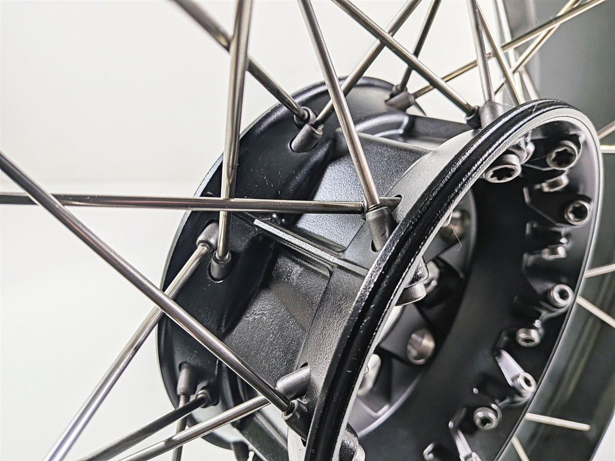 2023 BMW R nineT Scrambler K23 17x4.5 Cross Spoke Rear Wheel Rim 36318562513 {{ shop.shopifyCountryName }} - Mototech271