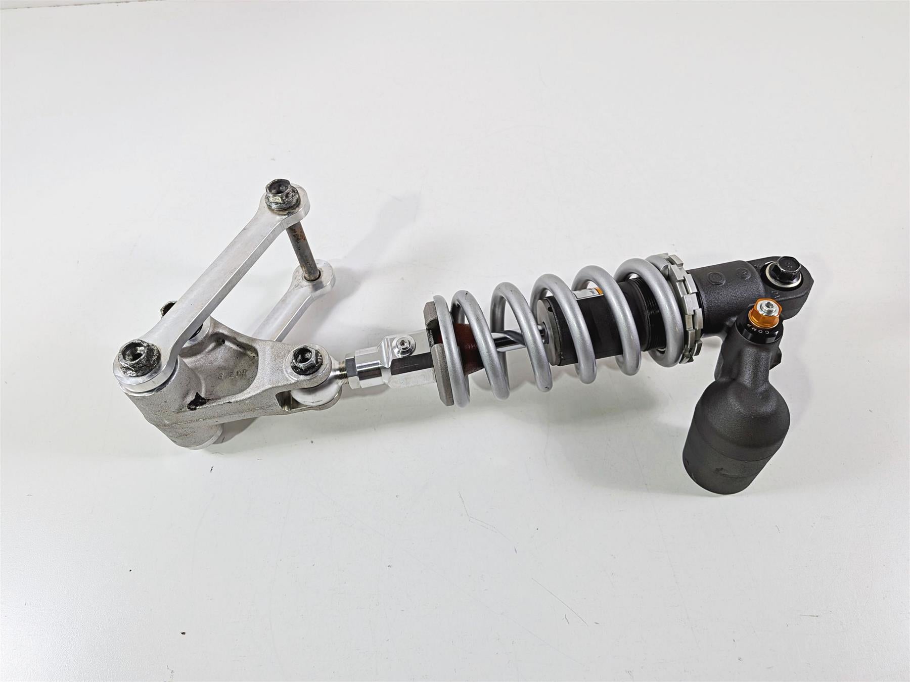 2024 Yamaha YZF R1 RN65 Straight Rear Suspension Damper Shock B3L-22210-00 {{ shop.shopifyCountryName }} - Mototech271