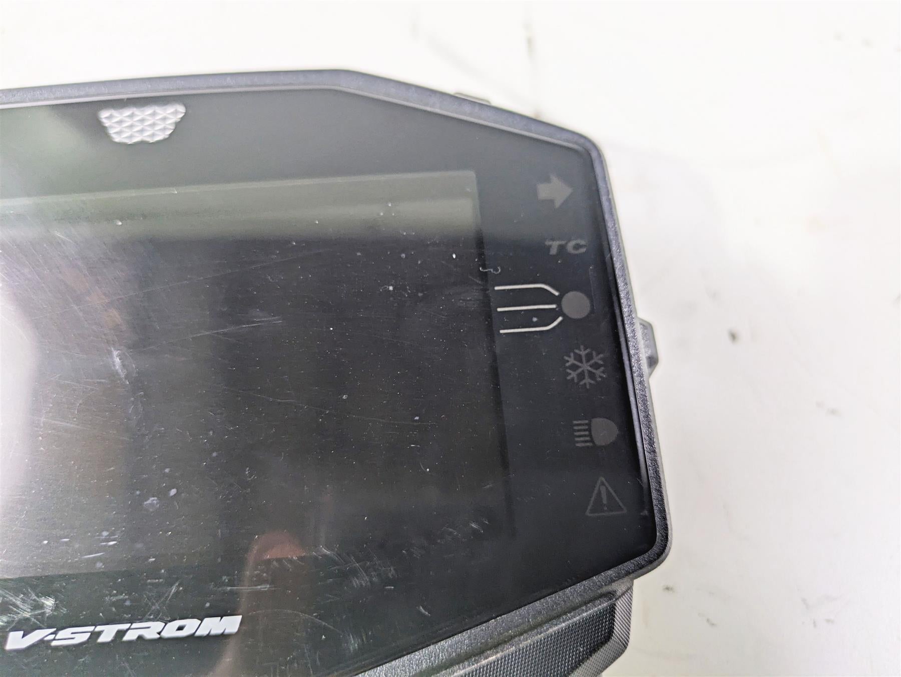 2020 Suzuki V-Strom 1050 XT Speedometer Gauges Instrument -21k 34100-06LB0 {{ shop.shopifyCountryName }} - Mototech271