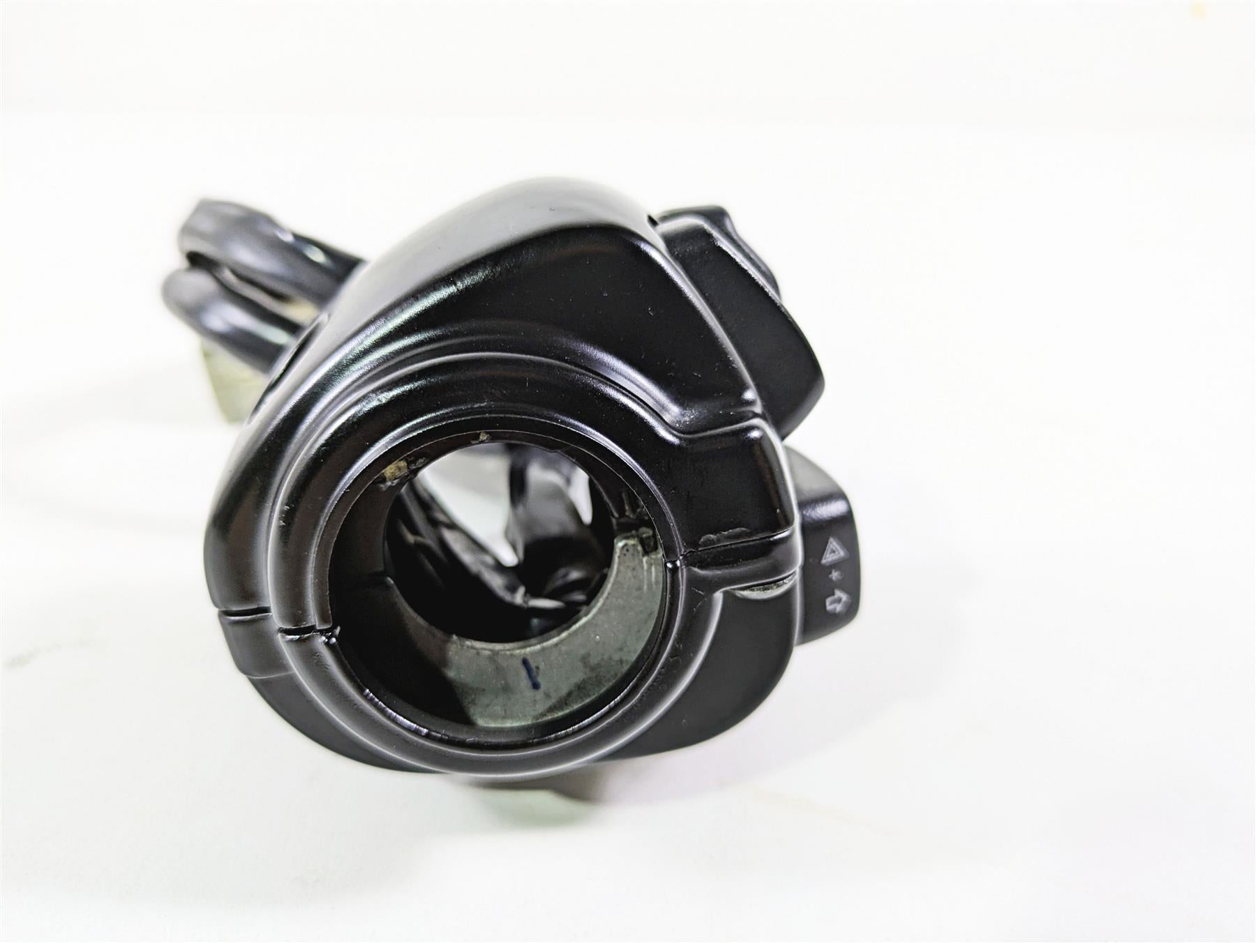 2009 Harley XR1200 Sportster Left Hand Turn Signal Control Switch 71682-06A {{ shop.shopifyCountryName }} - Mototech271