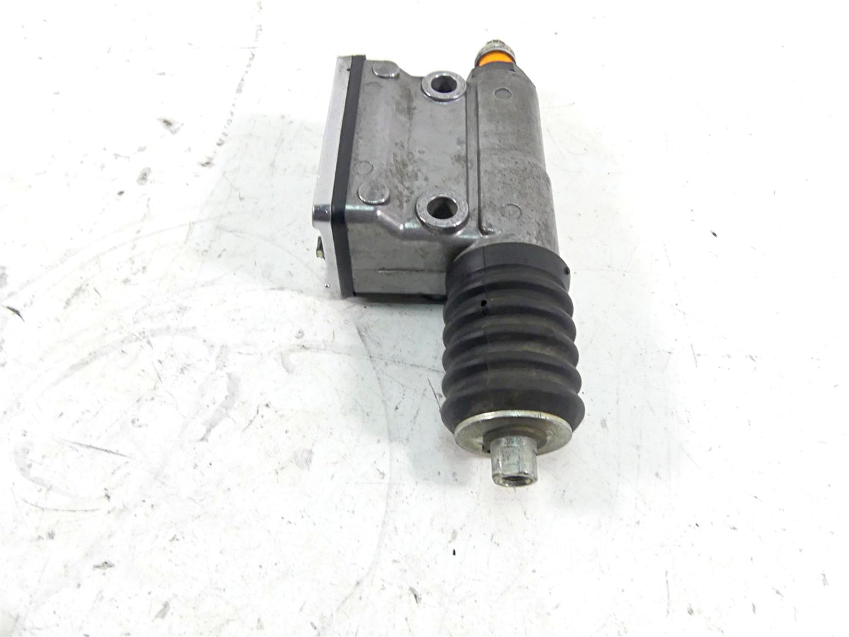 1997 Harley Sportster XL1200 C Rear Brake Master Cylinder 42456-87D {{ shop.shopifyCountryName }} - Mototech271