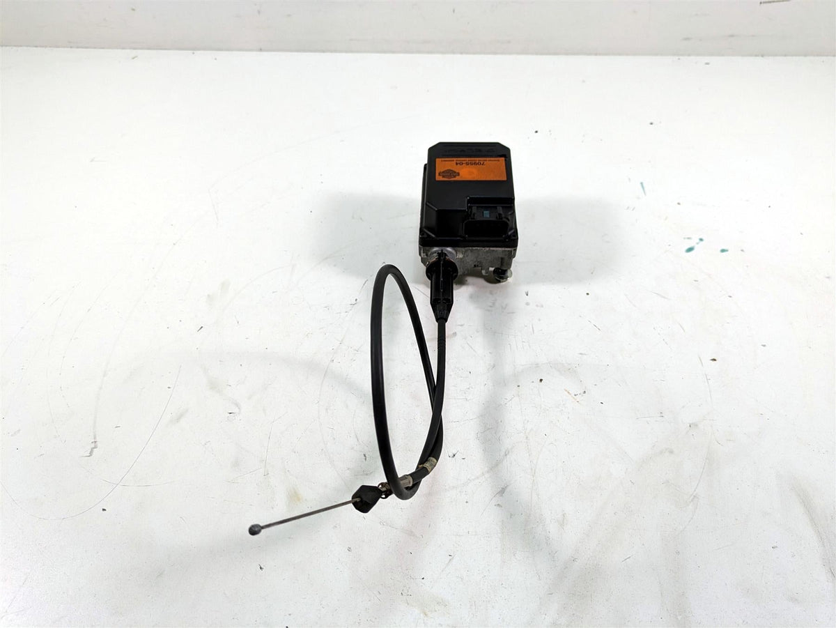 2006 Harley Touring FLHTCUI Electra Glide Cruise Control Module 70955-04 {{ shop.shopifyCountryName }} - Mototech271