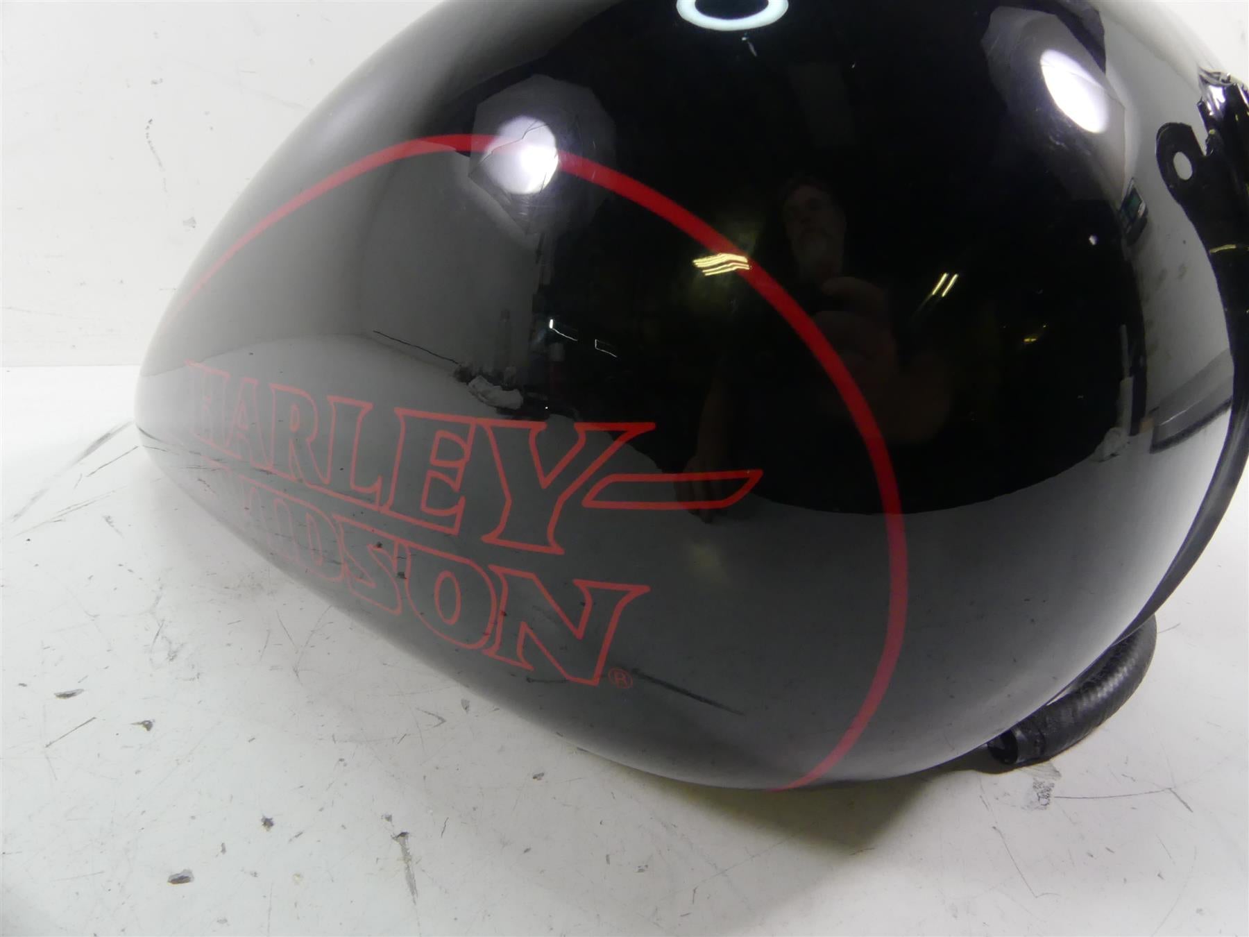 2014 Harley FXDL Dyna Low Rider Fuel Gas Petrol Tank Nice - Oem Paint 61593-10 {{ shop.shopifyCountryName }} - Mototech271