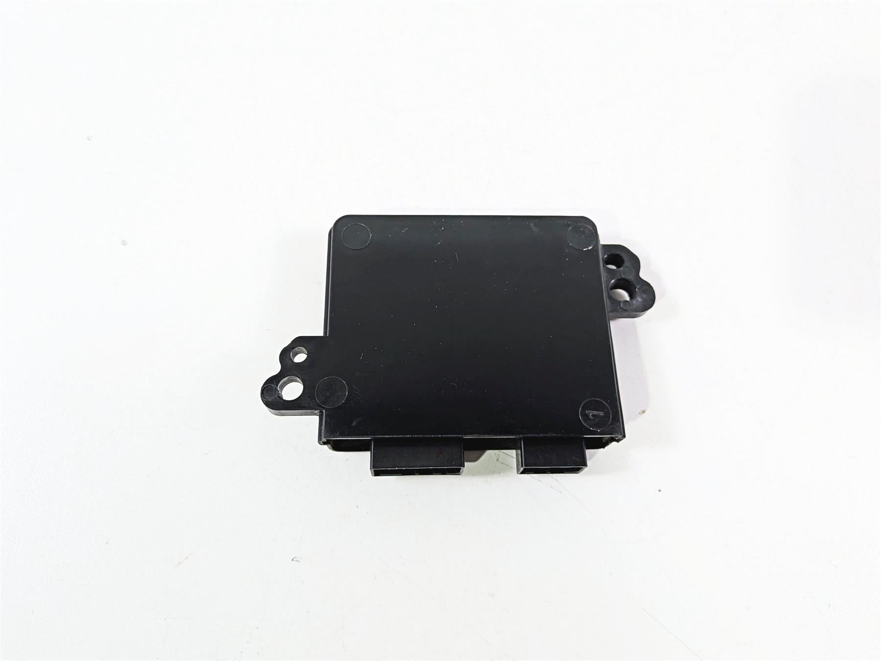 2025 Yamaha YZF R7 Light Control Unit Module Black Box - Tested BEB-85490-01 {{ shop.shopifyCountryName }} - Mototech271