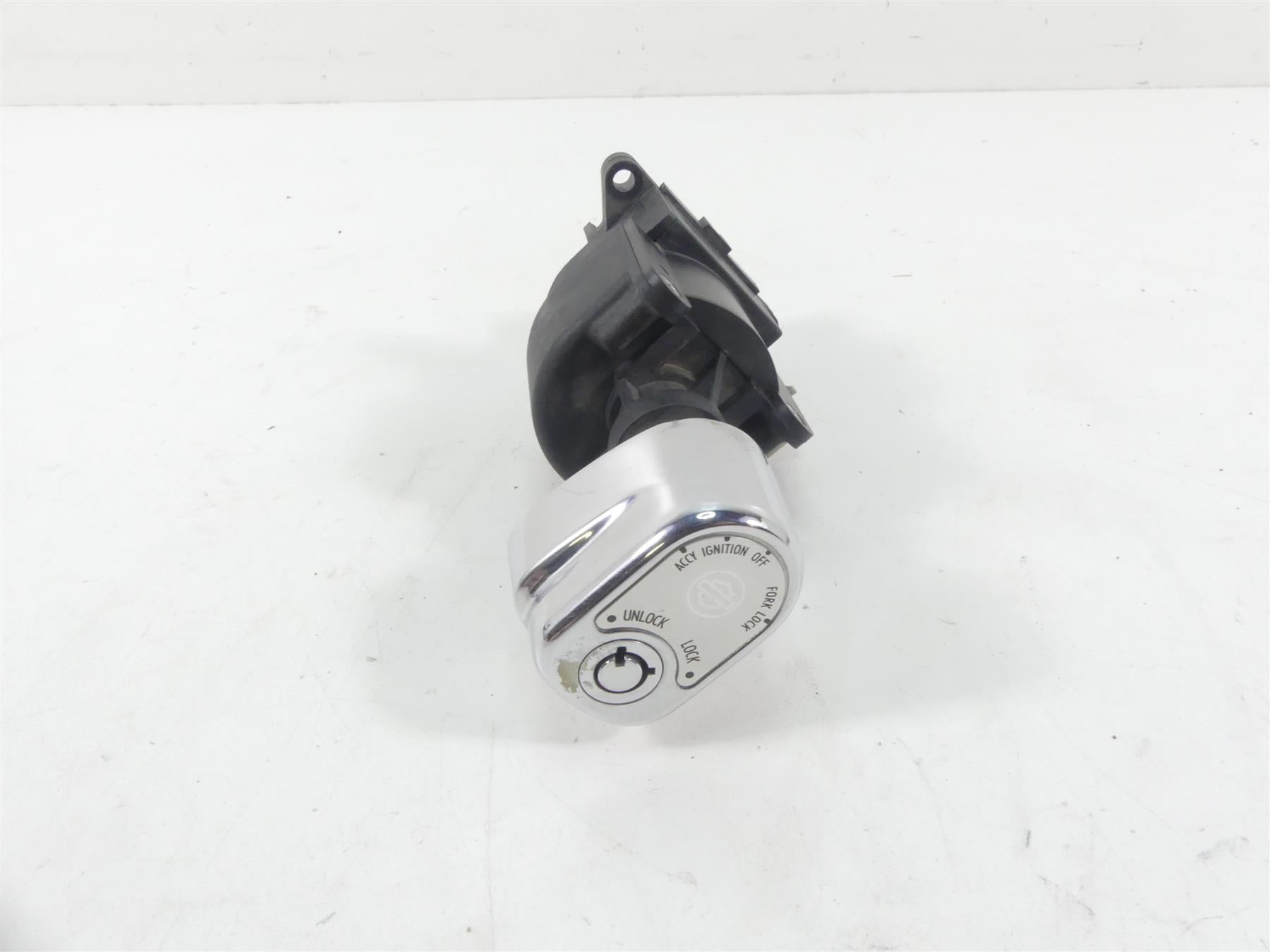 2014 Harley Touring FLHXS Street Glide Sp Ignition Switch Lock - VIN 71400012A