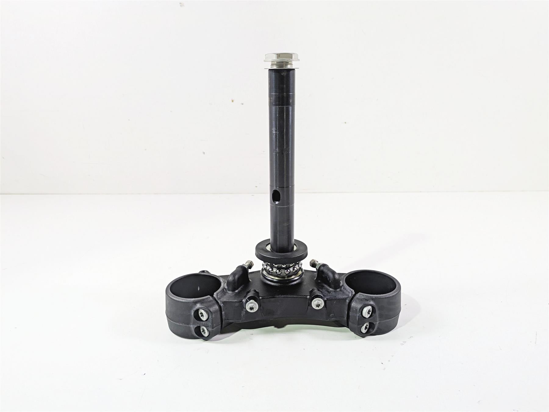 2017 KTM 1290 Super Duke GT Lower Triple Tree Steering Clamp 6140103202933S {{ shop.shopifyCountryName }} - Mototech271