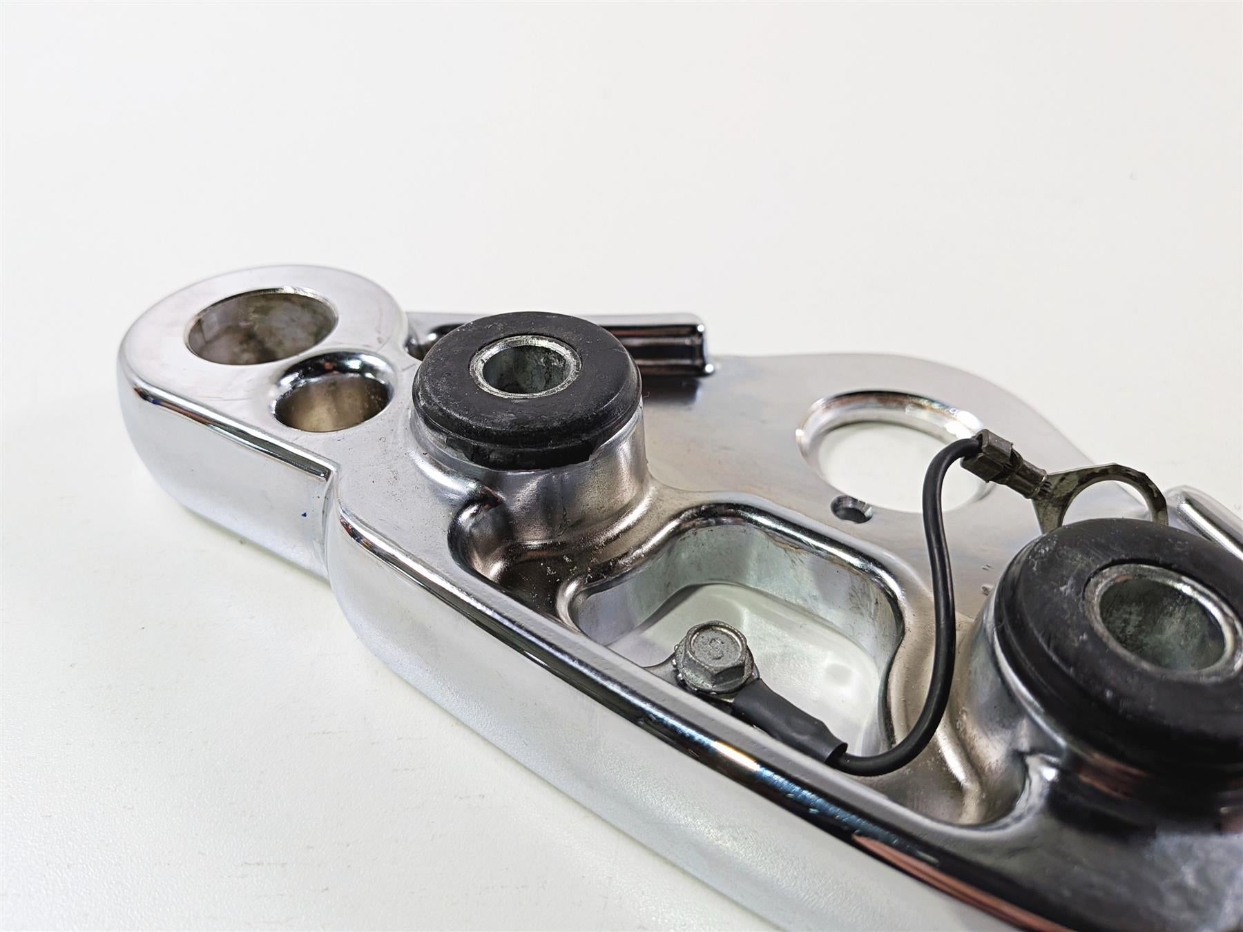 2009 Harley FXCWC Softail Rocker Chrome Upper Triple Tree 46637-08 {{ shop.shopifyCountryName }} - Mototech271