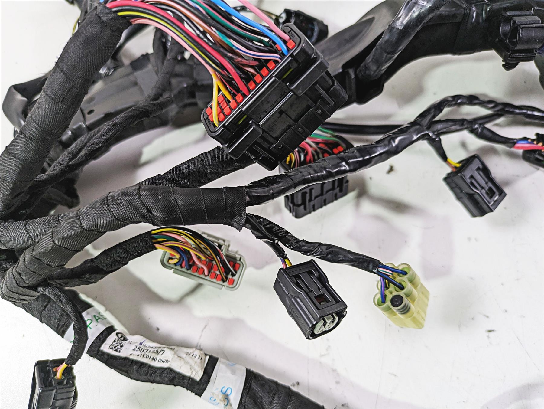 2023 Triumph Street Triple 765 RS Main Wiring Harness Loom - No Cuts T2507125 {{ shop.shopifyCountryName }} - Mototech271