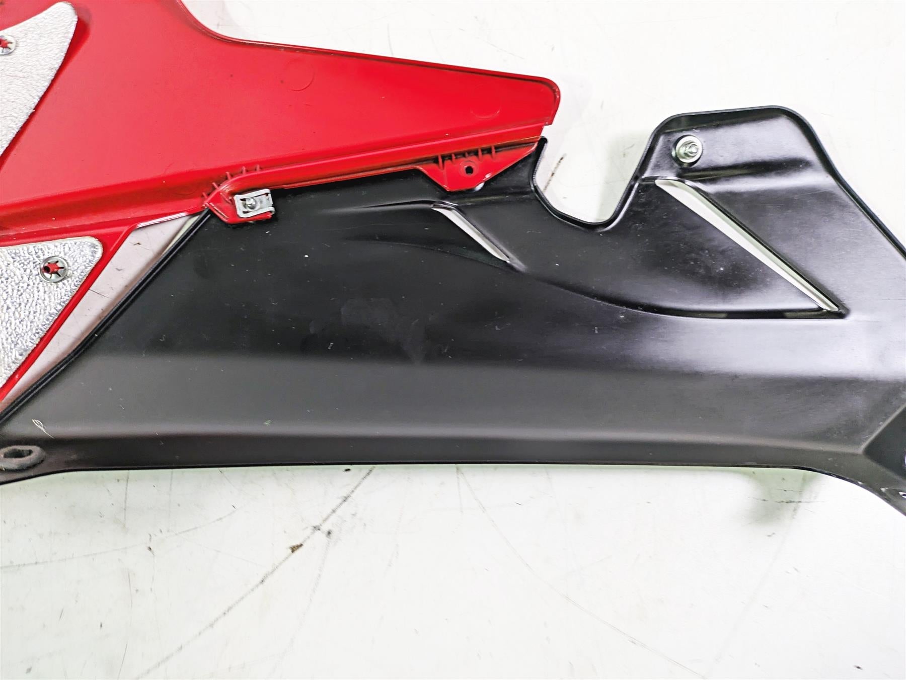 2022 MV Agusta F3 800 Rosso Right Side Main Fairing Cover 8000C9620 B5456 {{ shop.shopifyCountryName }} - Mototech271