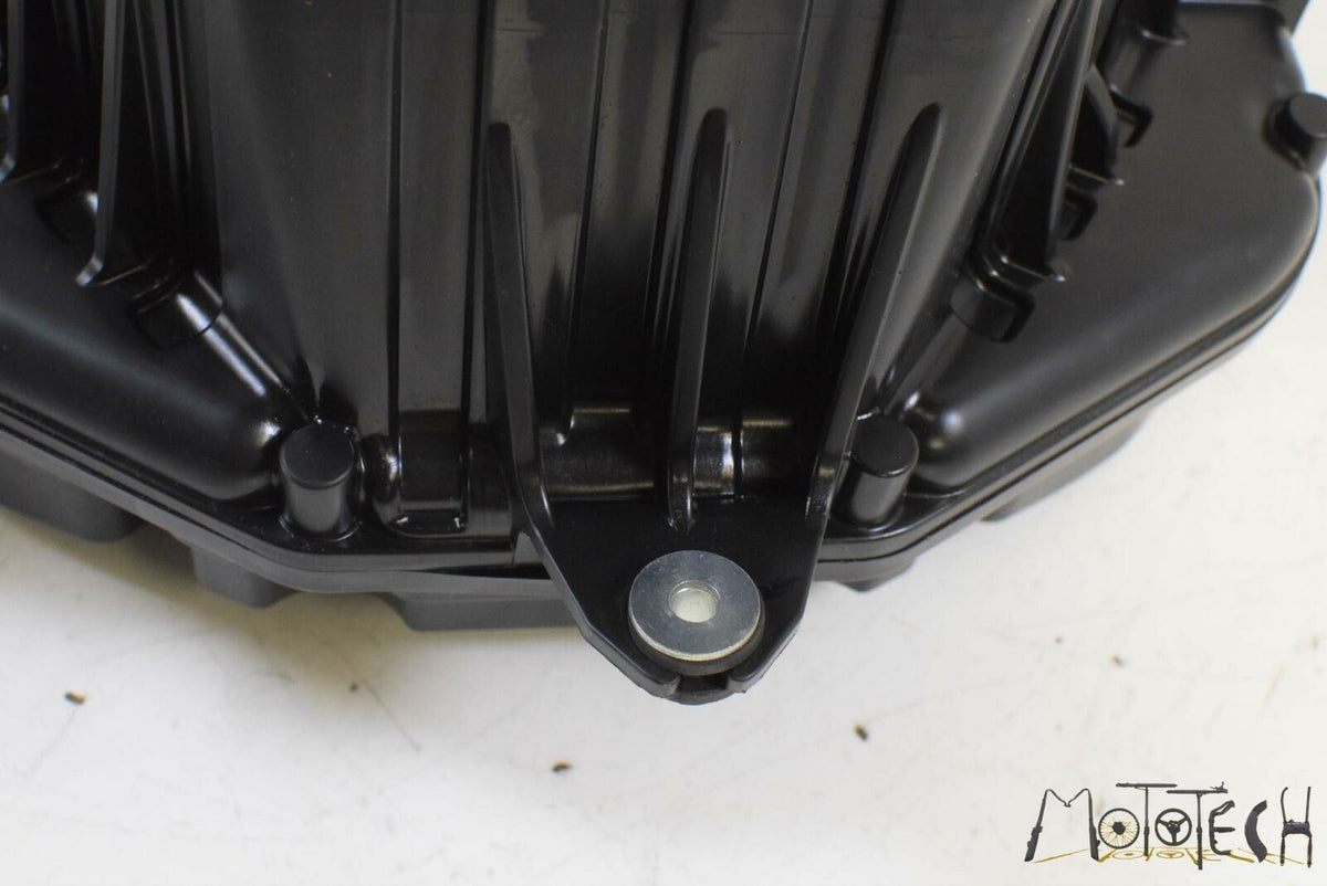 2016 Yamaha MT09 FZ09 Air Cleaner Breather Filter Box Assembly 90110-06388-00 {{ shop.shopifyCountryName }} - Mototech271