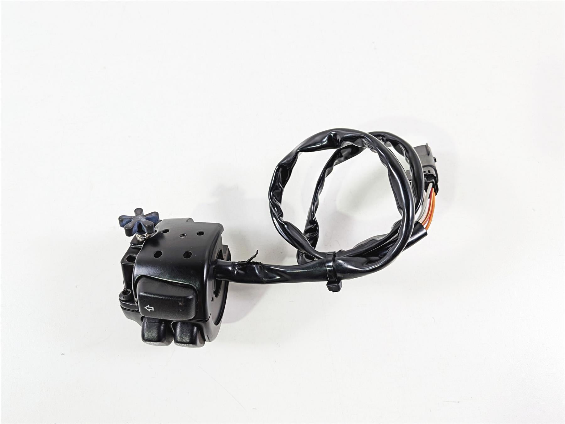 2011 Harley VRSCDX Night Rod Right Hand Start Stop Control Switch -Read 71684-06 {{ shop.shopifyCountryName }} - Mototech271