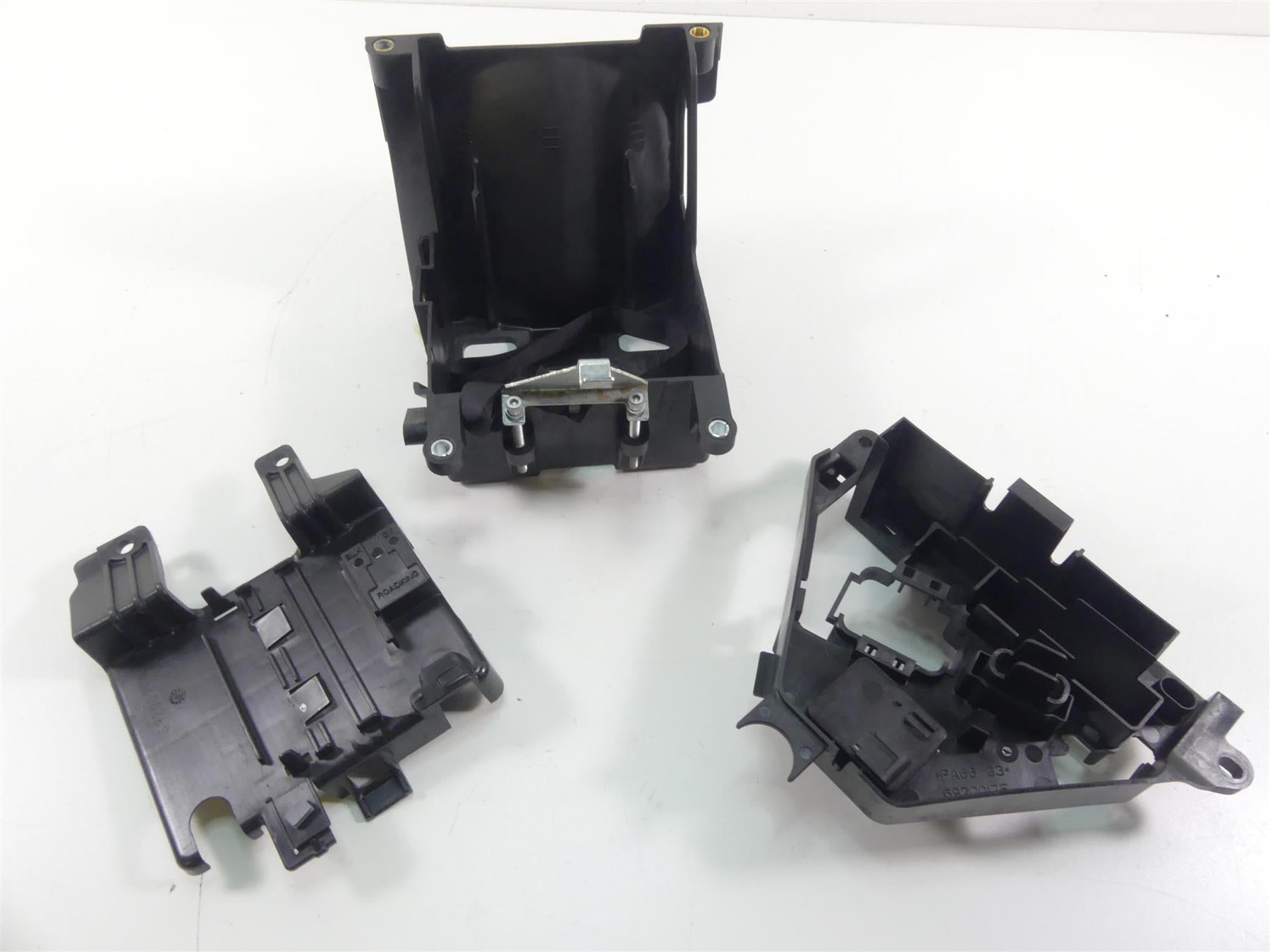 2016 Harley Touring FLHR Road King Battery & Electrical Holder Set 66000010A {{ shop.shopifyCountryName }} - Mototech271