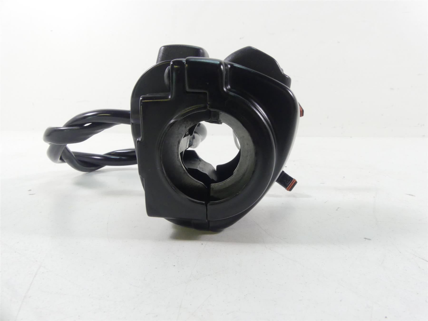 2019 Harley Softail FXBB Street Bob Right Hand Start Control Switch 71500462 {{ shop.shopifyCountryName }} - Mototech271