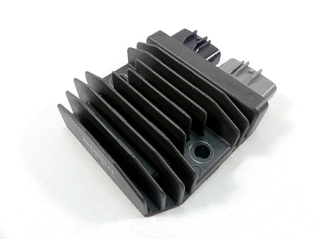 2022 Triumph Speed Triple 1200 RS Rectifier Voltage Regulator T1300679 FH027AA {{ shop.shopifyCountryName }} - Mototech271
