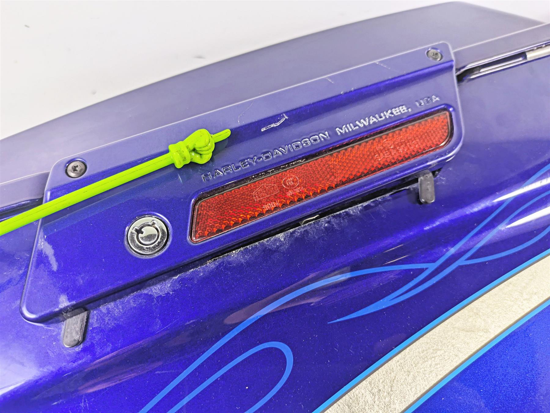 2010 Harley Touring FLHXSE CVO Street Glide Saddlebag Set Candy Condor 92464-10 {{ shop.shopifyCountryName }} - Mototech271