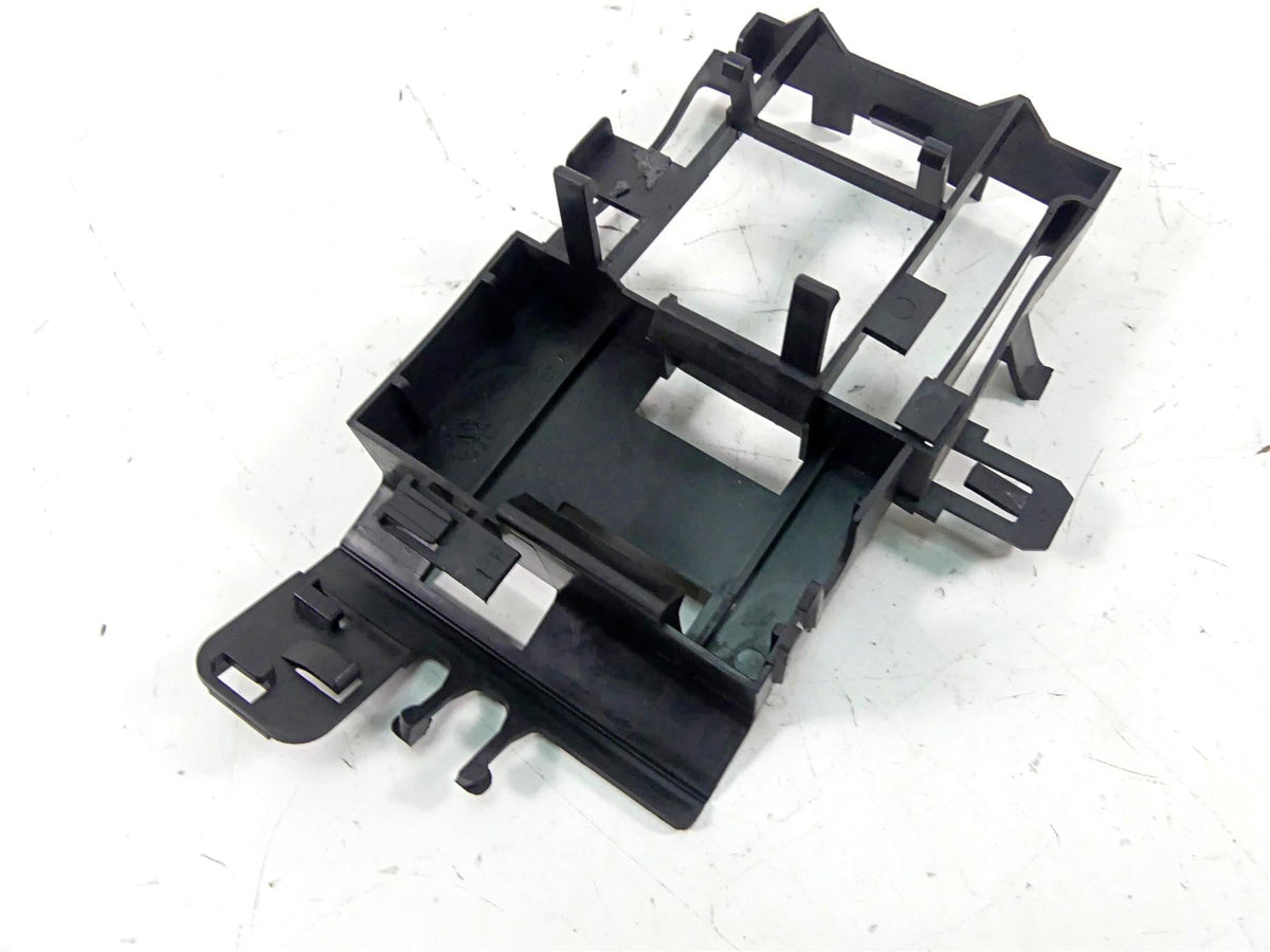 2015 Harley Davidson VRSCDX Night Rod Sp Electrical Plastic Holder Stay 70394-07 {{ shop.shopifyCountryName }} - Mototech271