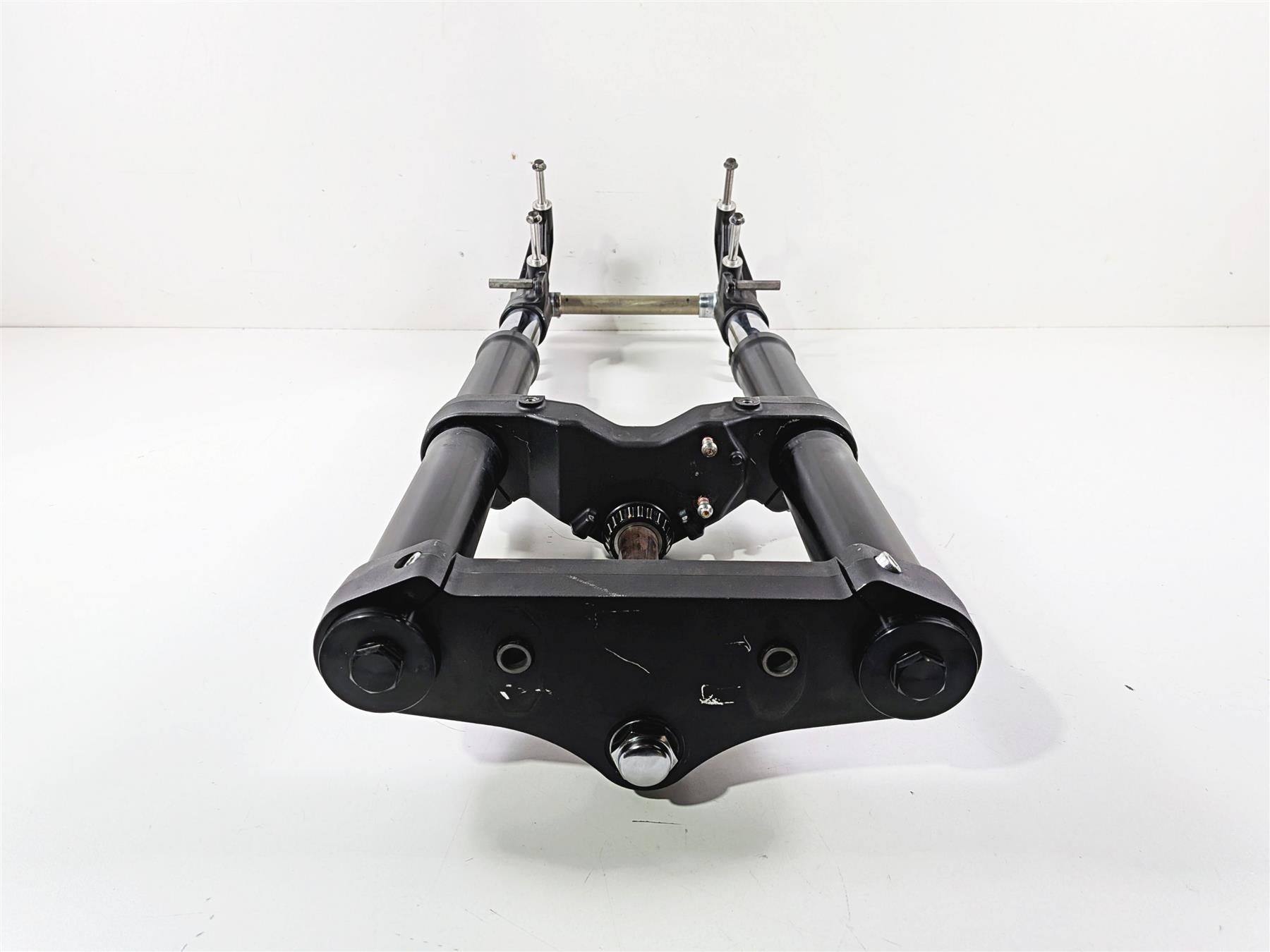 2014 Suzuki M109R VZR1800 Boulevard Front Fork Triple Tree Axle Set 51103-48G31 {{ shop.shopifyCountryName }} - Mototech271