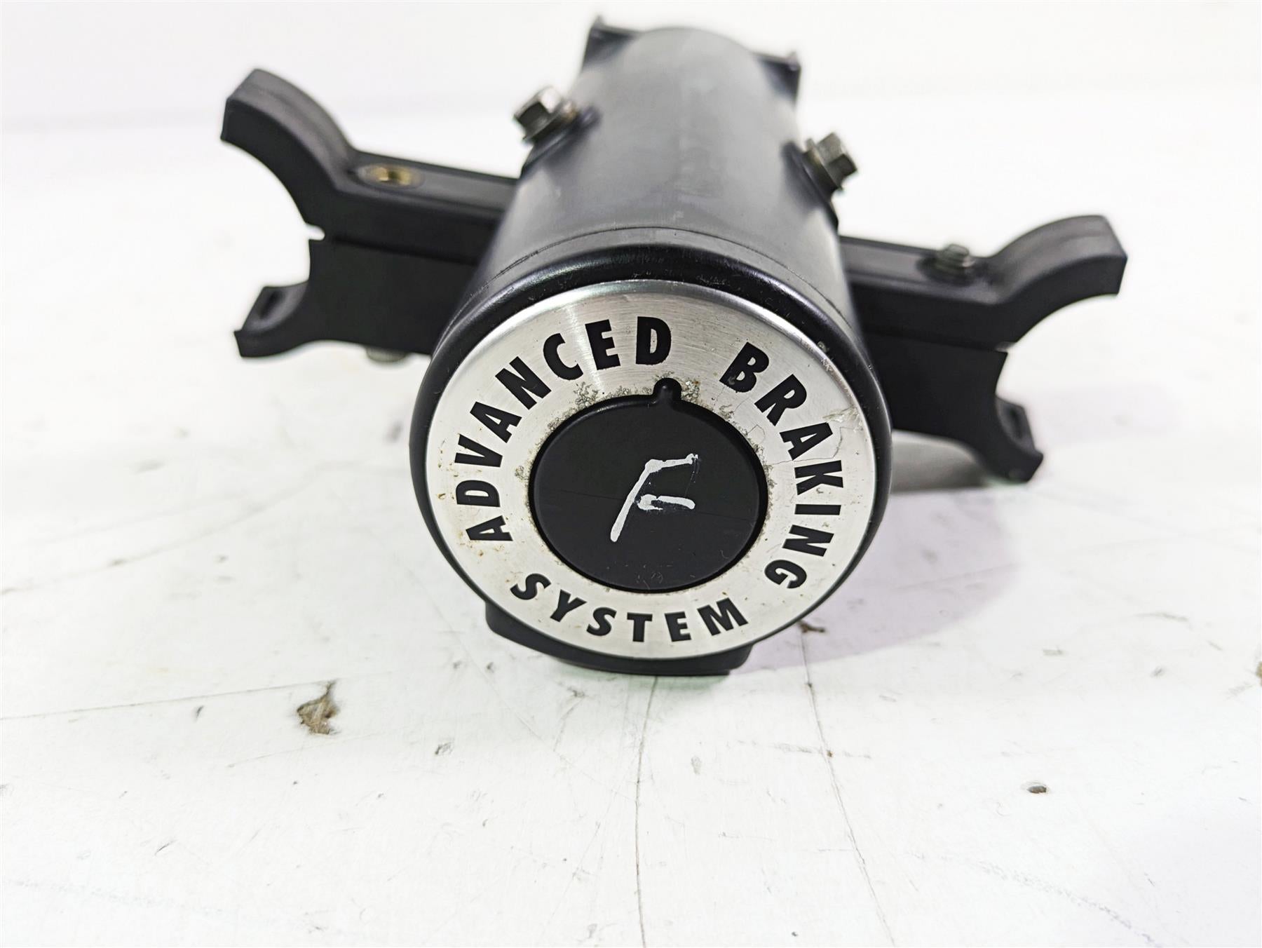 2016 Harley FLSTC Softail Heritage Front Abs Pump Module Unit 41100037 {{ shop.shopifyCountryName }} - Mototech271