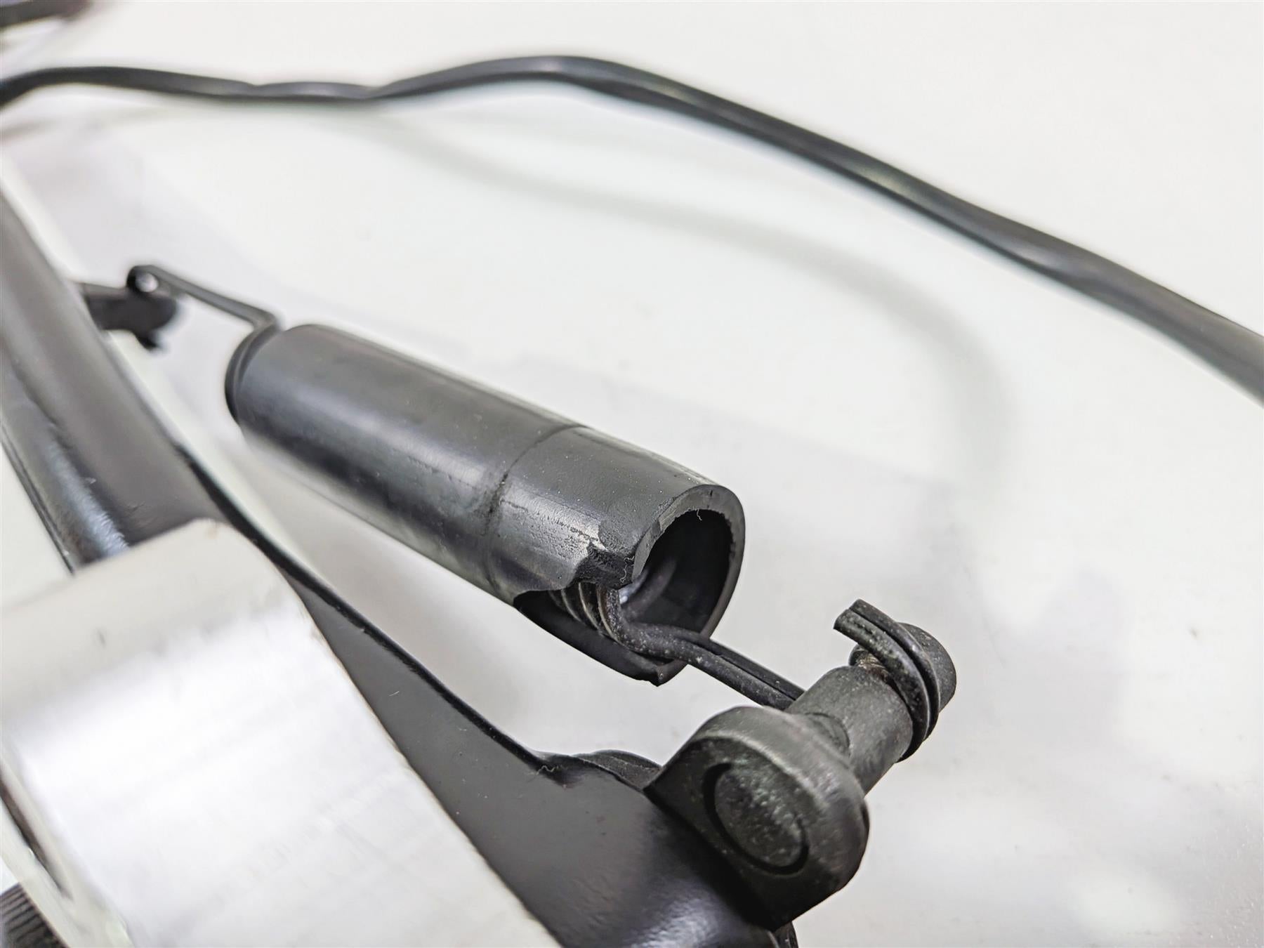2008 Yamaha YZF R1 RN19 Nice Side Kickstand Stand & Safety Switch 5VY-27311-01 {{ shop.shopifyCountryName }} - Mototech271
