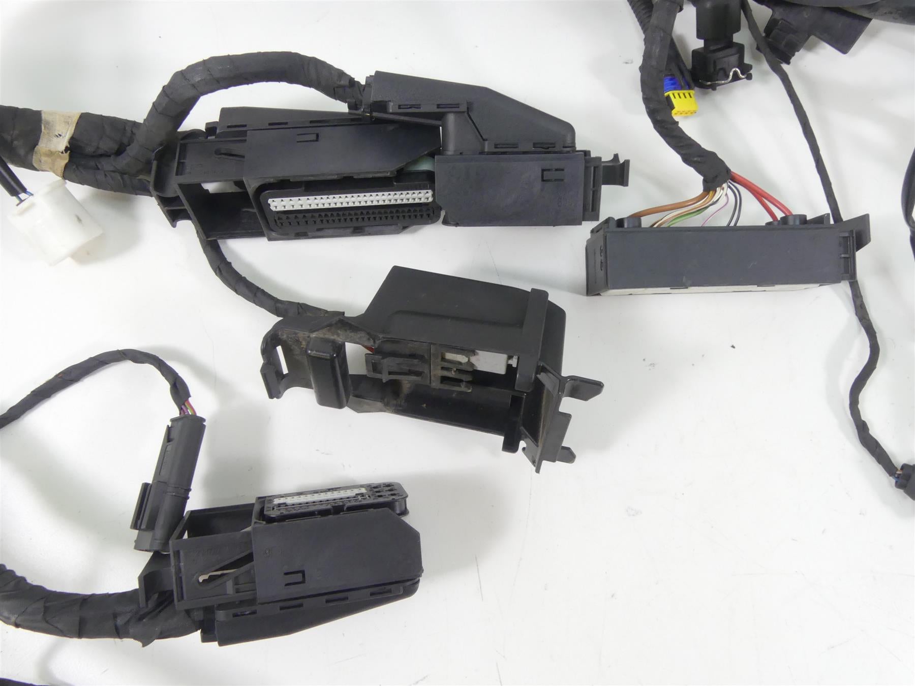 2009 BMW R1200GS K25 Main & Engine Abs Wiring Harness Loom - Read 61117712018 {{ shop.shopifyCountryName }} - Mototech271