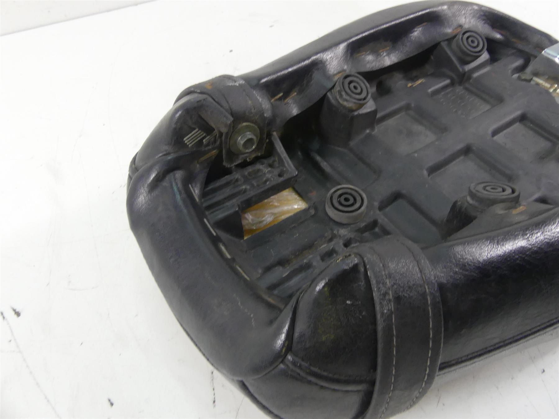 2001 Yamaha XV1600 Road Star Rear Passenger Pillion Seat Saddle 4WM-24750-00-00 {{ shop.shopifyCountryName }} - Mototech271