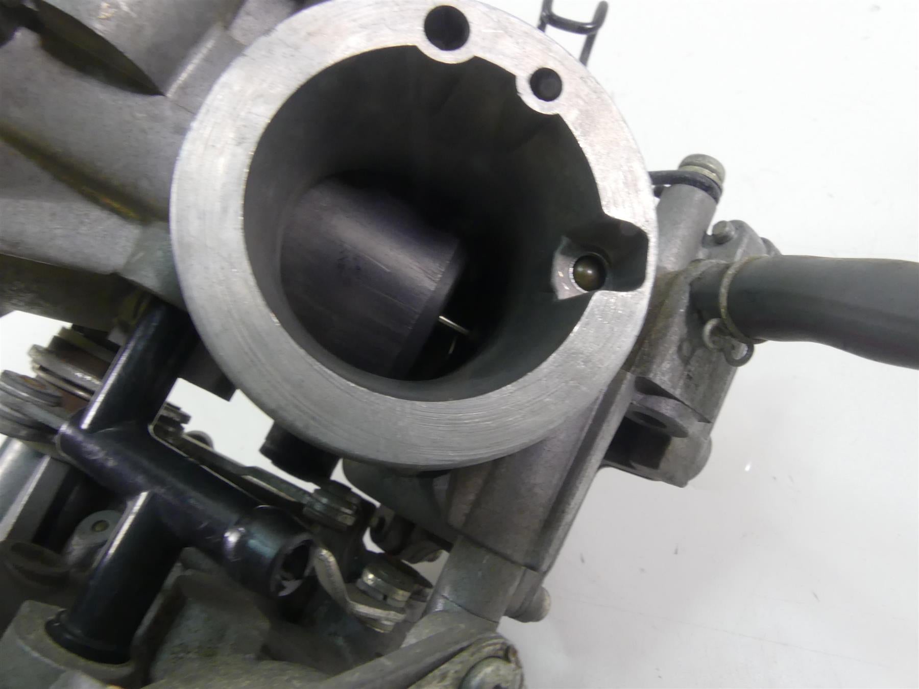 2007 Honda VT1100 C Shadow Spirit Carburetor Carburator Carb Set 16102-MAA-B21 {{ shop.shopifyCountryName }} - Mototech271