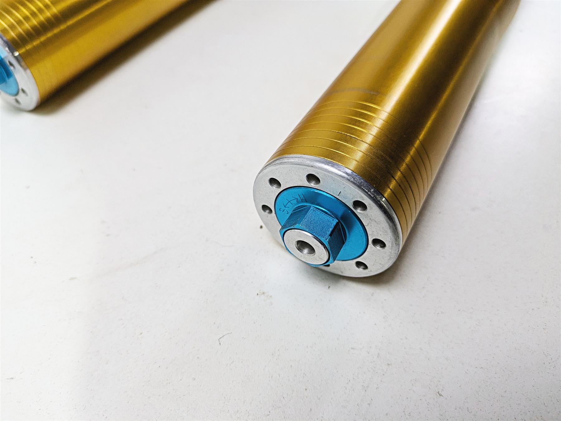 2008 Aprilia RSVR 1000 Factory Straight Ohlins Front Fork Leg Set AP8163062 {{ shop.shopifyCountryName }} - Mototech271