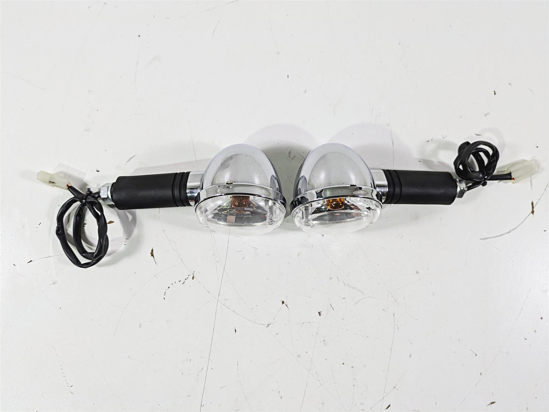 2014 Moto Guzzi California 1400 Touring Front Blinker Turn Signals READ B063029 {{ shop.shopifyCountryName }} - Mototech271