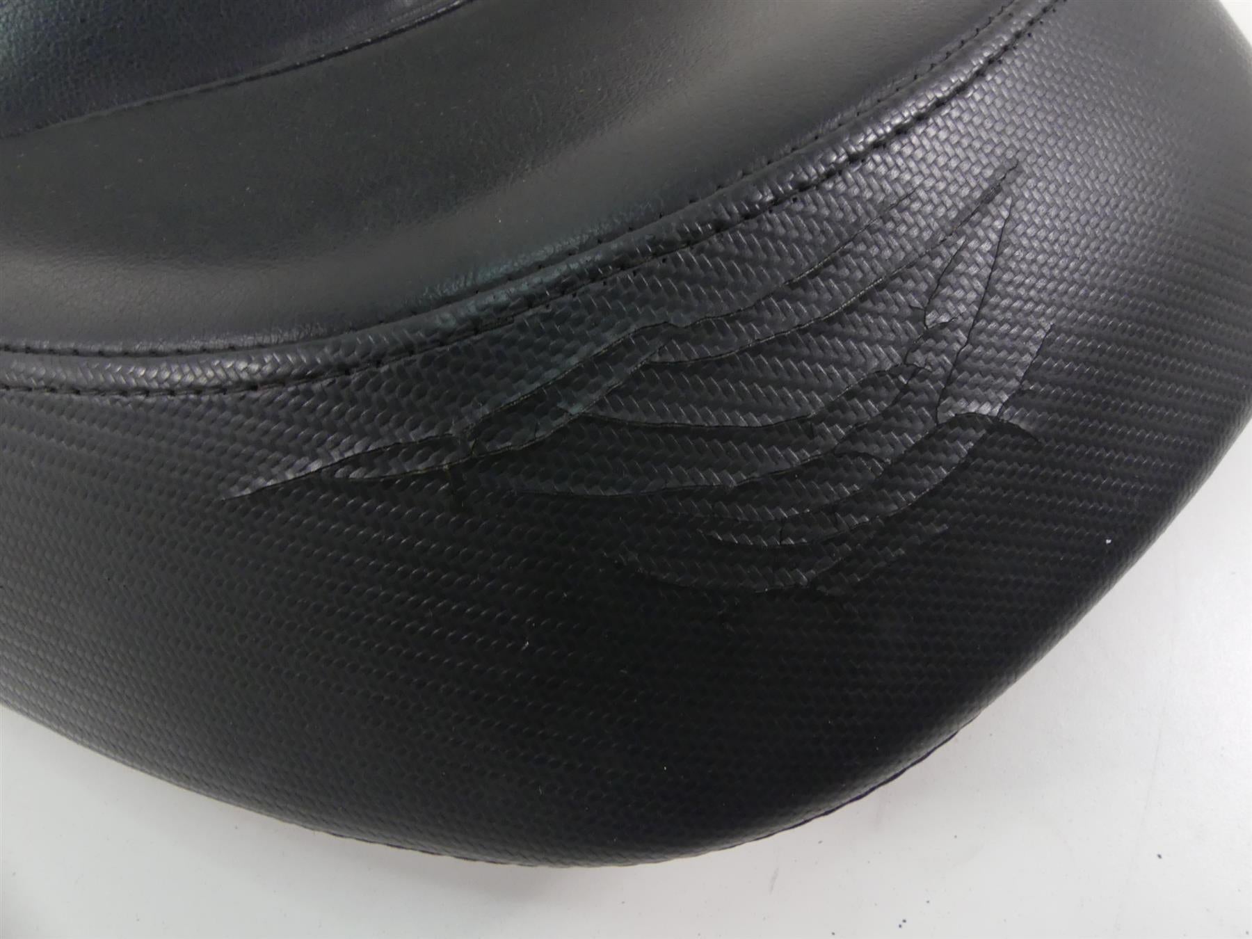 2007 Suzuki M109R VZR1800 Boulevard Front Seat Saddle -Read 45100-48G11-EGZ {{ shop.shopifyCountryName }} - Mototech271