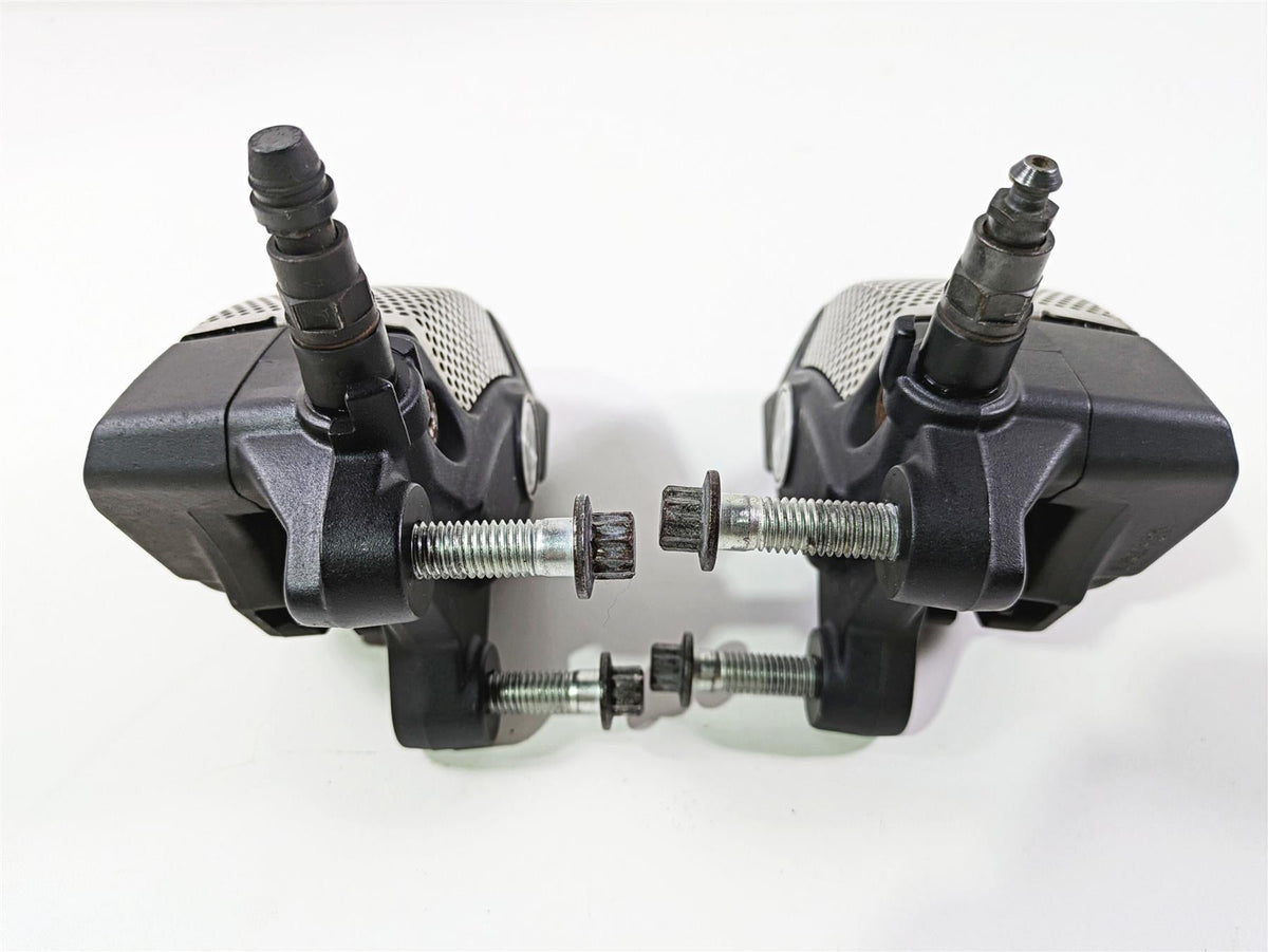 2010 Harley Touring FLHTK Electra Glide Front Brake Calipers 43027-08 44023-08 {{ shop.shopifyCountryName }} - Mototech271