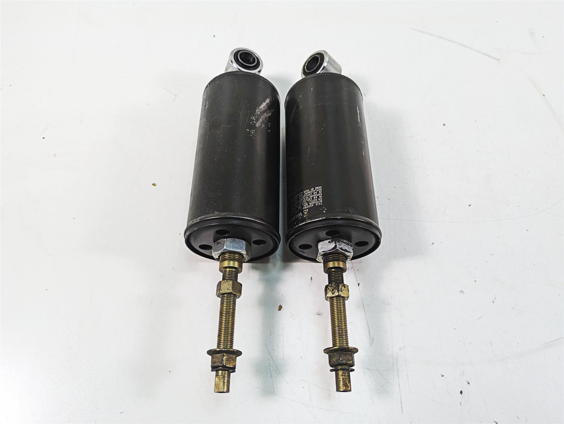 2000 Harley FXSTS Softail Springer Showa Rear Shock Damper Set 54508-00B {{ shop.shopifyCountryName }} - Mototech271