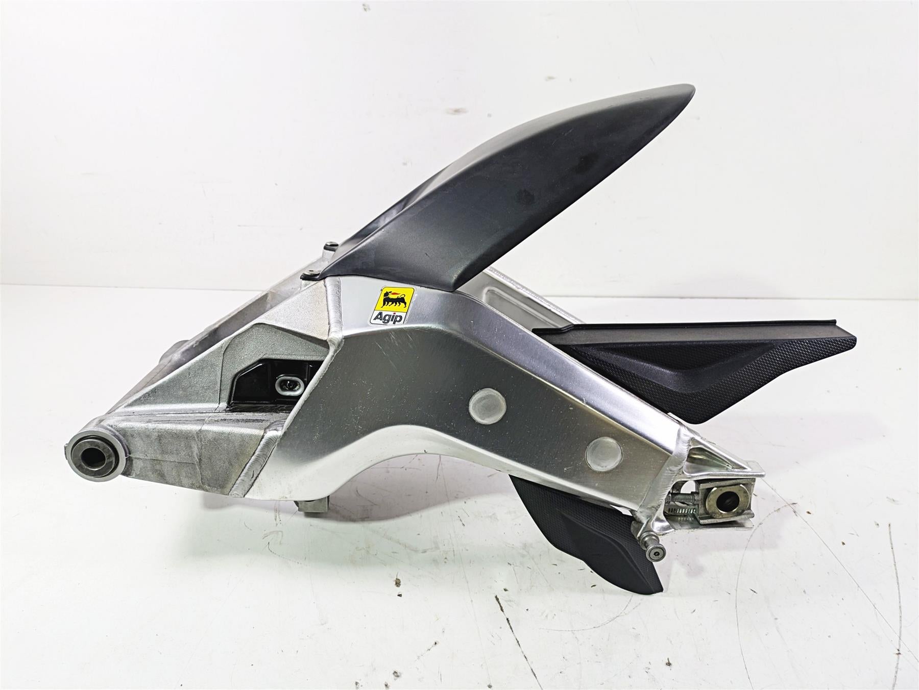 2008 Aprilia RSVR 1000 Factory Straight Swingarm Swingarm Axle Set AP8145020 {{ shop.shopifyCountryName }} - Mototech271