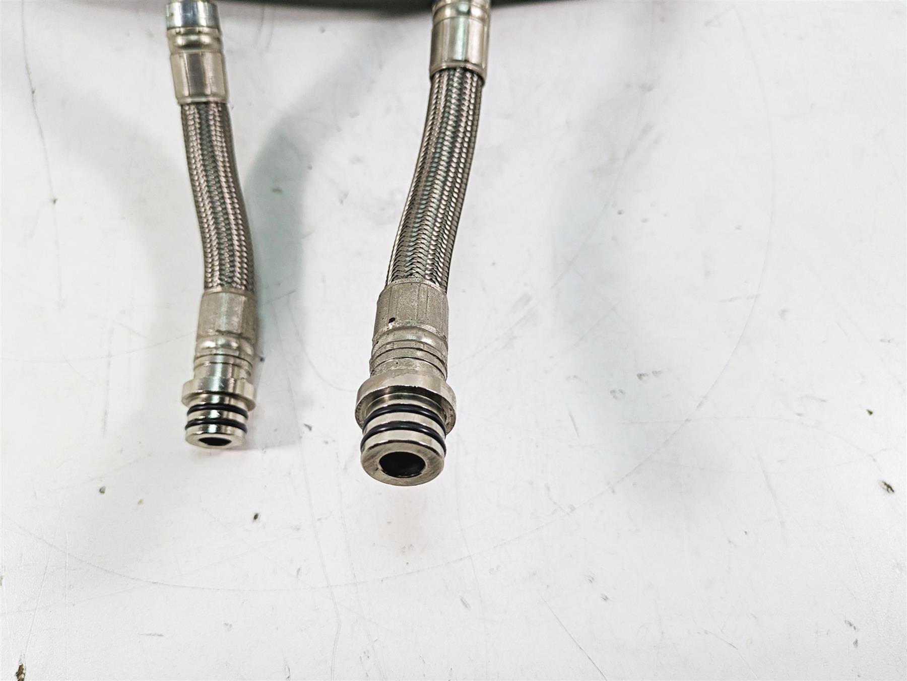 2017 Mv Agusta Dragster 800 Oil Cooler & Lines Set 8000B7166 {{ shop.shopifyCountryName }} - Mototech271