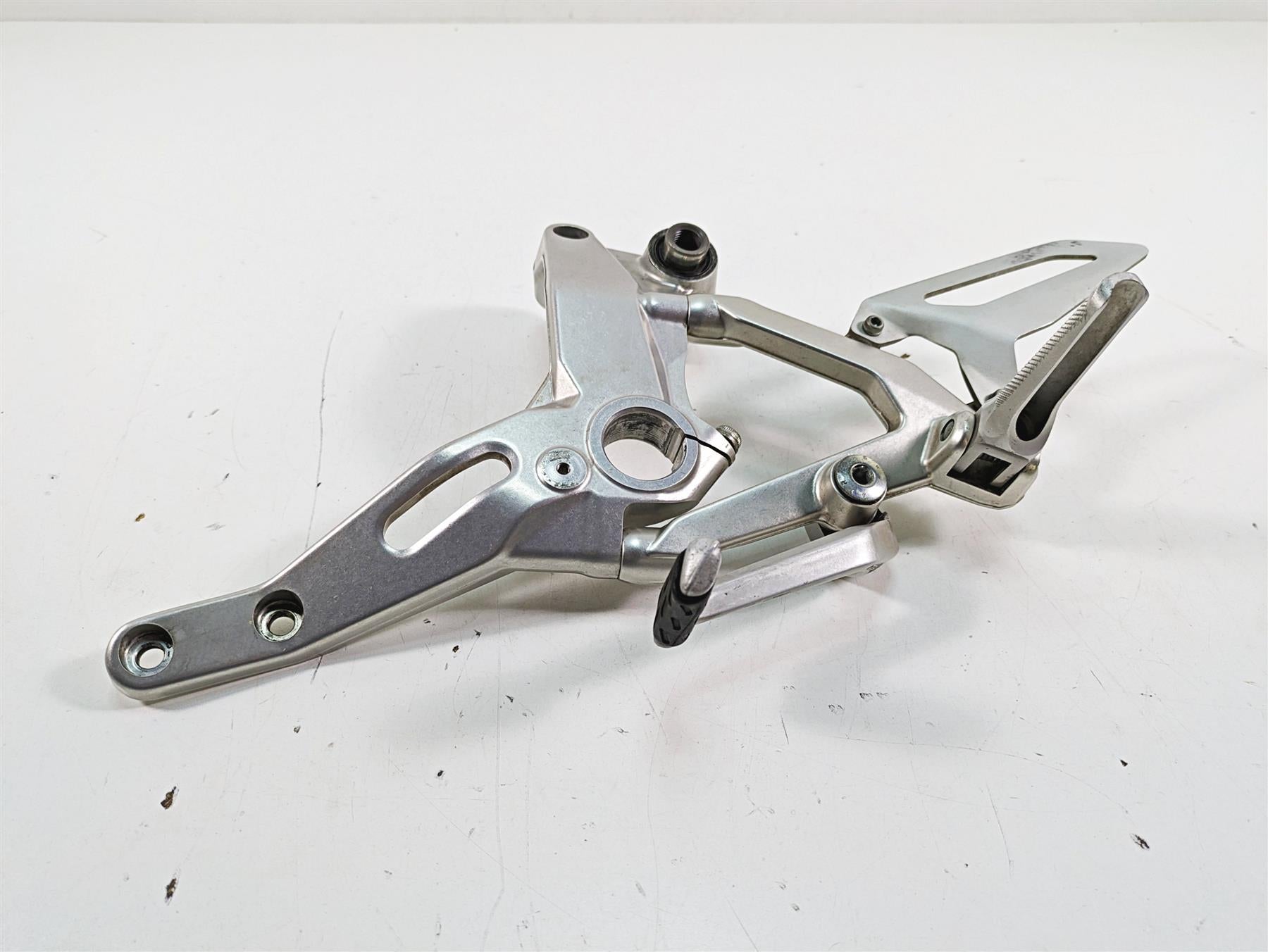 2016 Ducati Panigale 1299 S Left Footpeg Frame Holder & Shifter 82421862AA {{ shop.shopifyCountryName }} - Mototech271