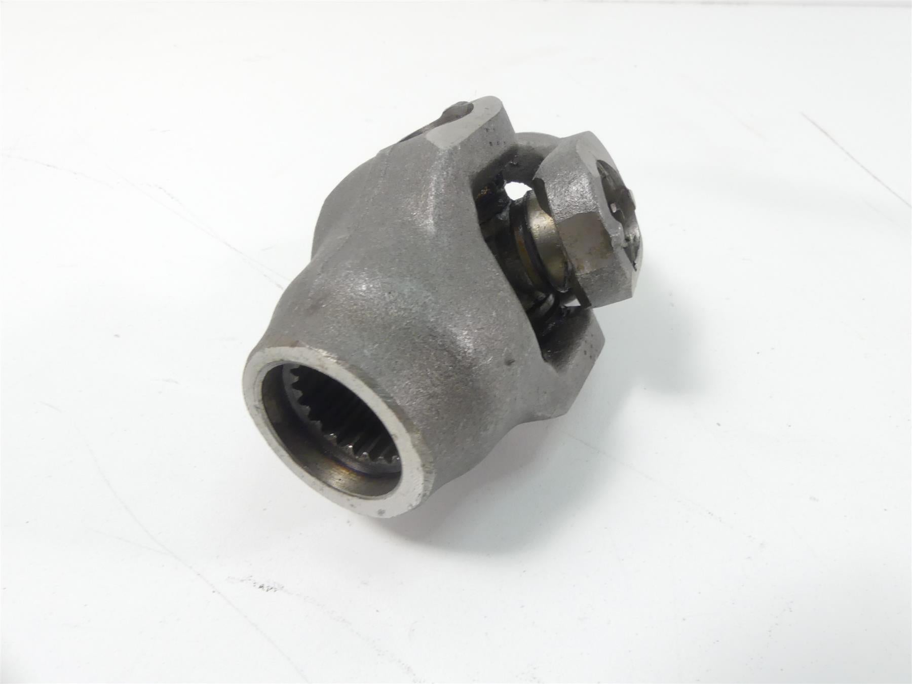 2003 Honda VTX1800R Differential Final Drive Gear Box + Shaft -19K 41300-MCH-000 {{ shop.shopifyCountryName }} - Mototech271
