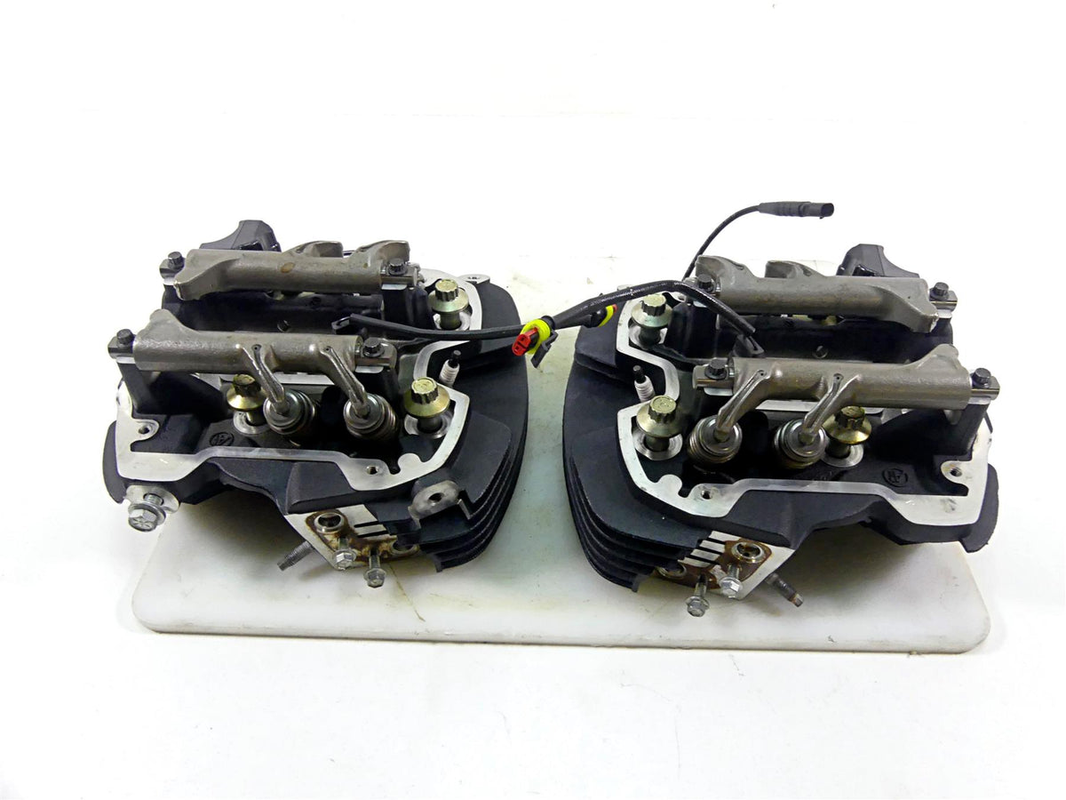 2020 Harley Softail FXST Standard Cylinder Head Cylinderhead Set 16500569 {{ shop.shopifyCountryName }} - Mototech271
