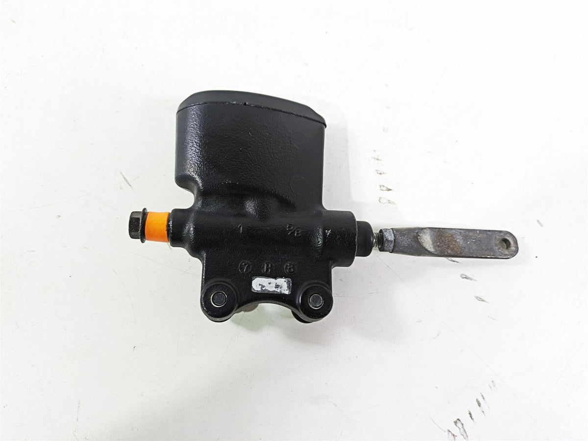 2018 Indian Chieftain Dark Horse Rear Brake Master Cylinder 5/8" 1912864 {{ shop.shopifyCountryName }} - Mototech271