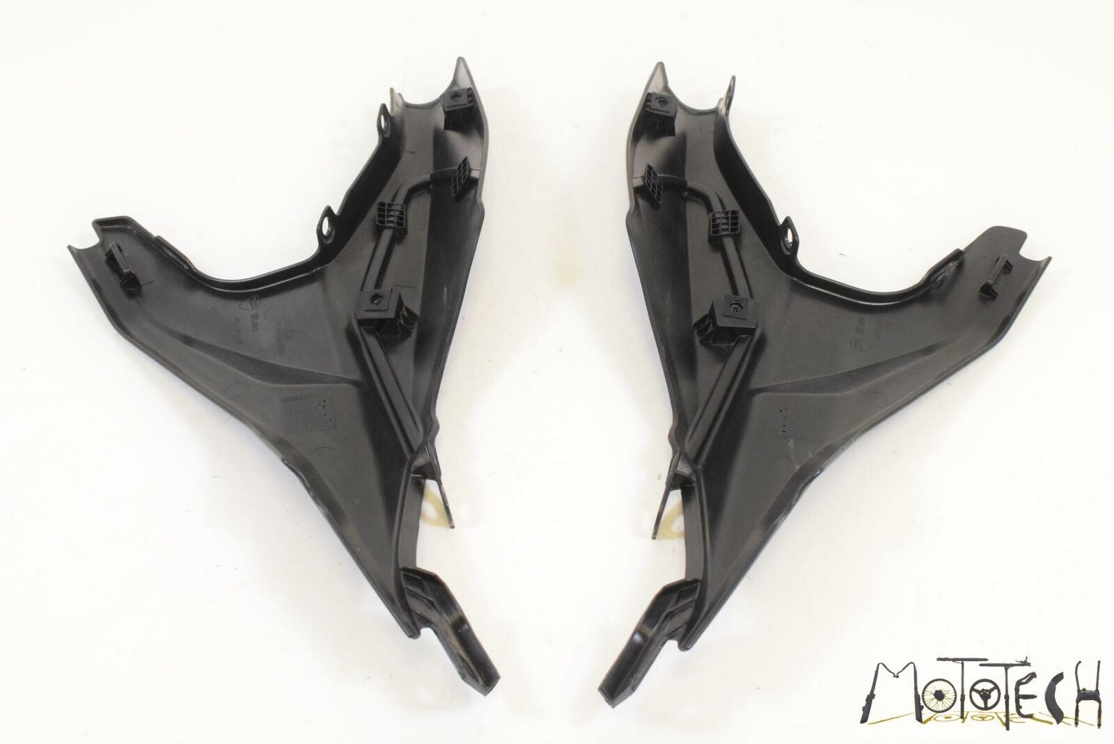 2017 Ducati Panigale 959 Subframe Side Tail Cover Fairing SET 46016311B {{ shop.shopifyCountryName }} - Mototech271