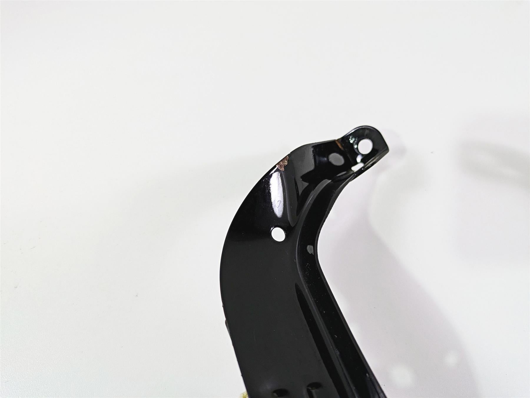 2010 Harley Touring FLHTK Electra Glide Front Fairing Bracket Set Read 58479-96B {{ shop.shopifyCountryName }} - Mototech271