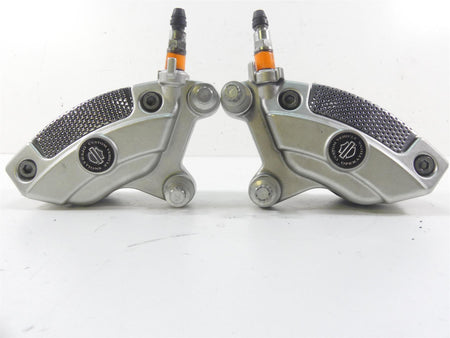2009 Harley FLHTCU SE4 CVO E-Glide Front Brake Caliper Set 42938-08 42939-08 {{ shop.shopifyCountryName }} - Mototech271